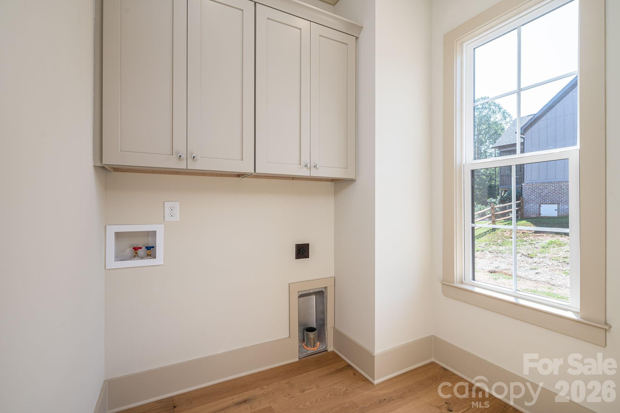 Single Family Residence at 126 Lake Mist Drive, Belmont, photo 26 of 47