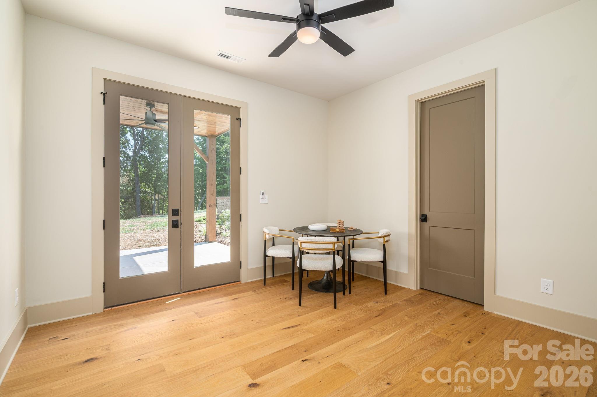 Single Family Residence at 126 Lake Mist Drive, Belmont, photo 38 of 47