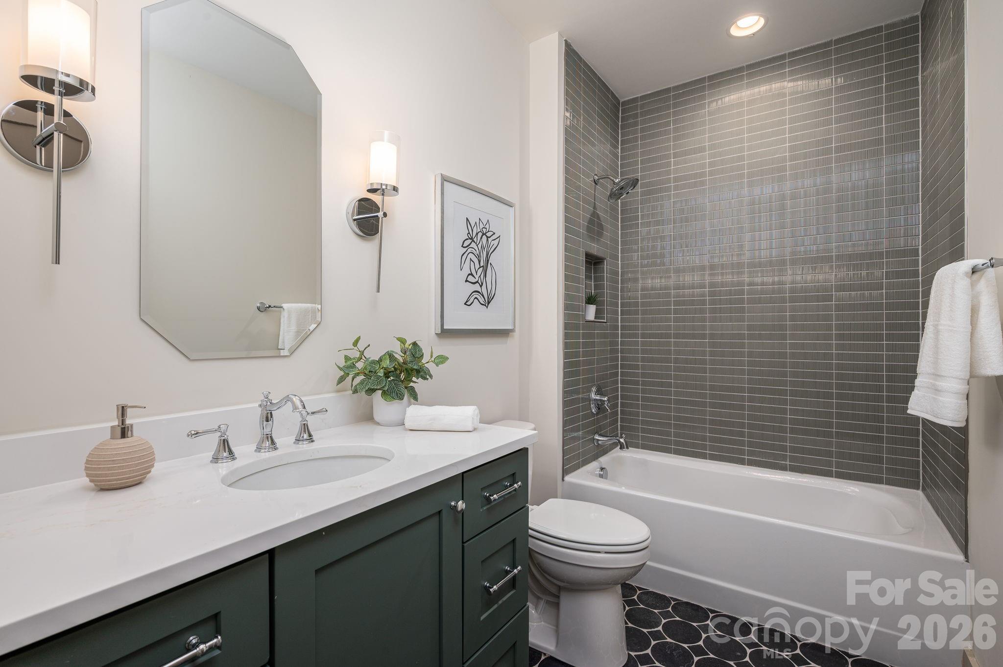 Single Family Residence at 126 Lake Mist Drive, Belmont, photo 32 of 47