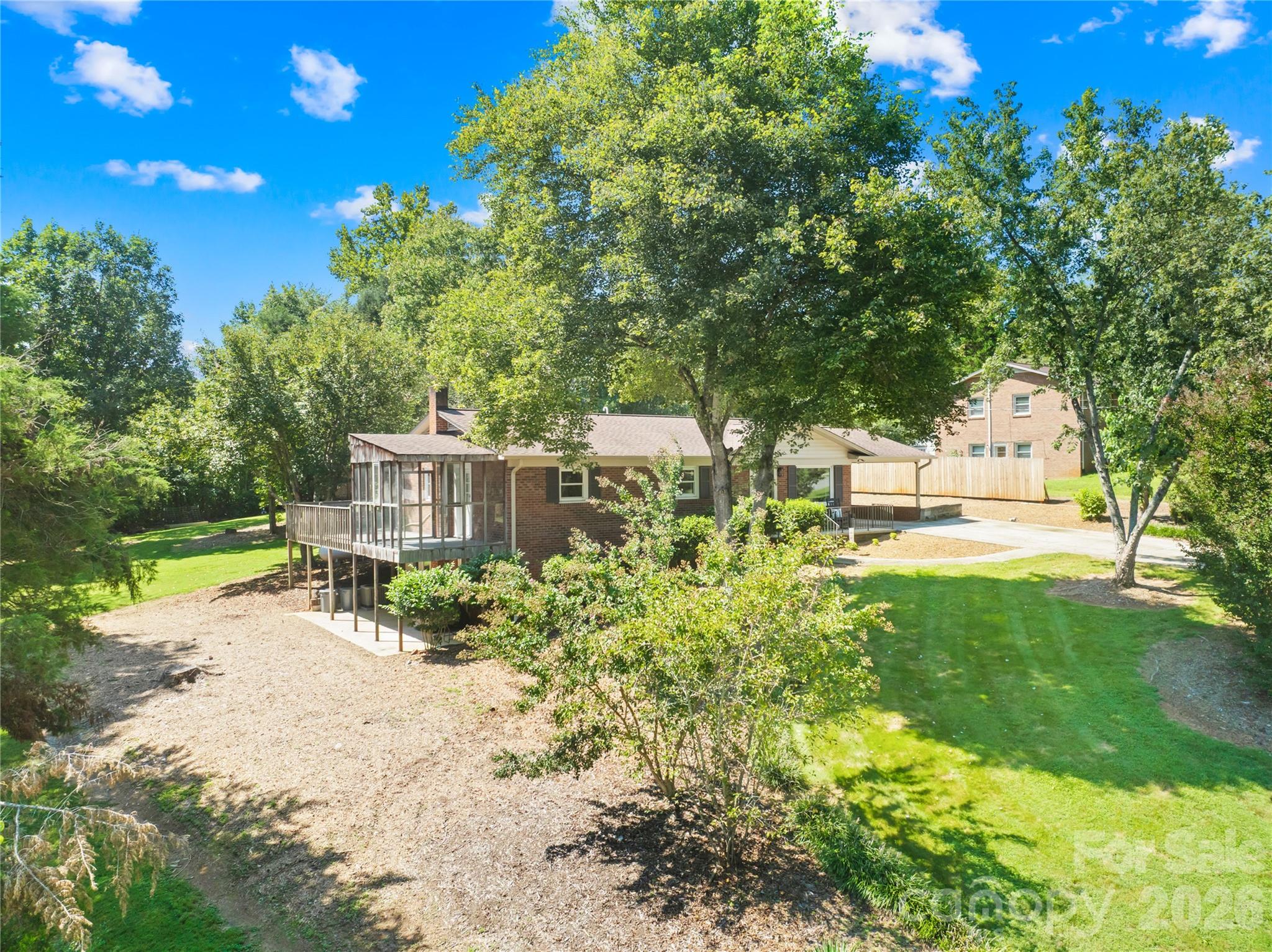 Single Family Residence at 184 Hillsdale Lane, Taylorsville, photo 8 of 48