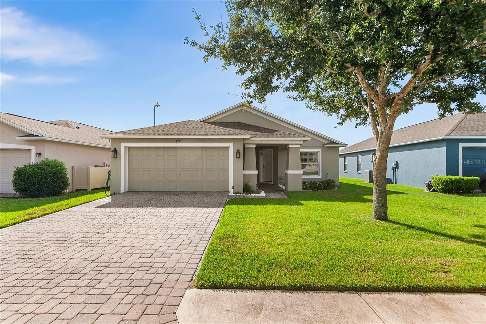 Single Family Residence at 171 LAKE MARIANA PL, AUBURNDALE