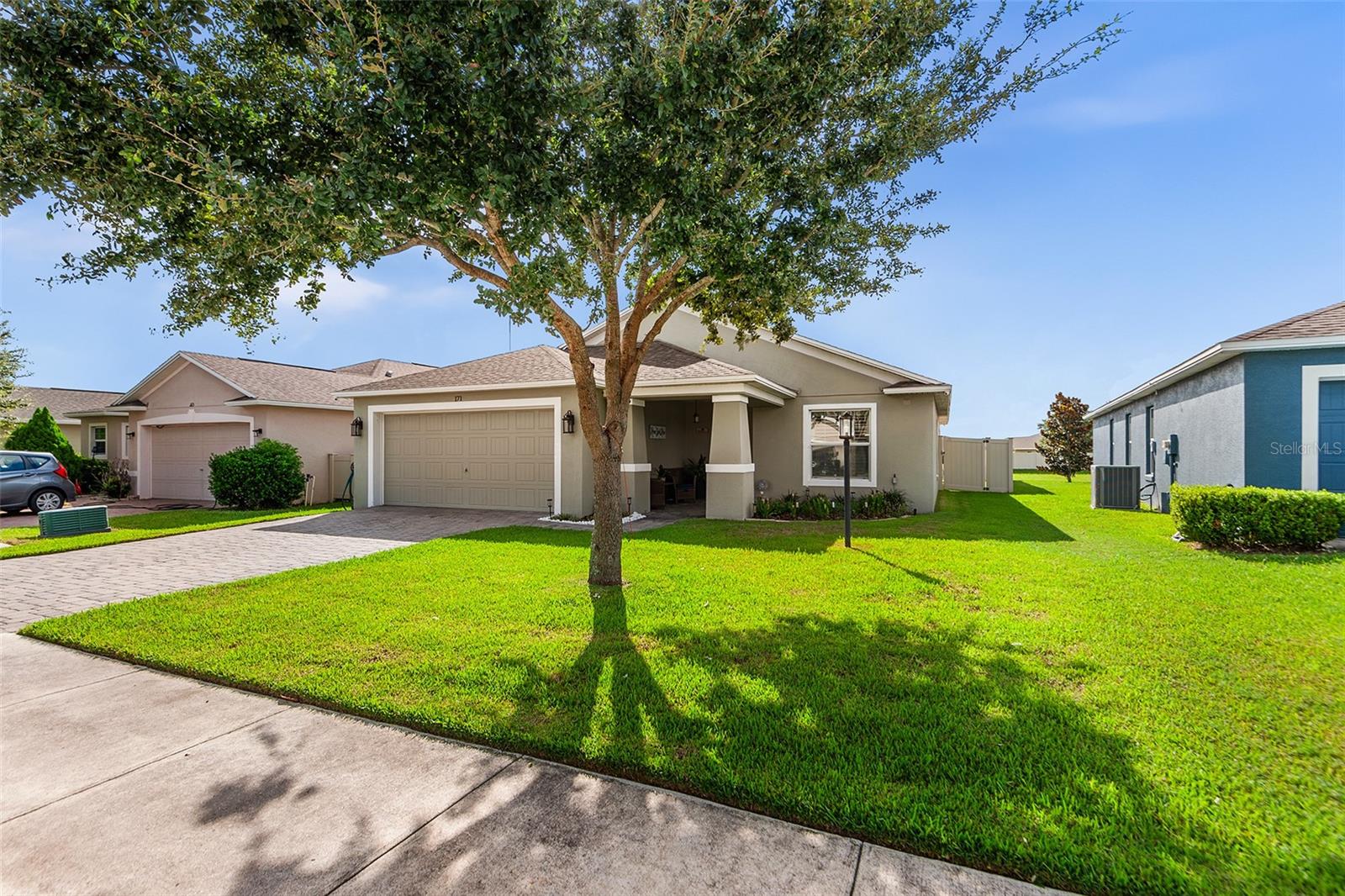 Single Family Residence at 171 LAKE MARIANA PL, AUBURNDALE, photo 2 of 31