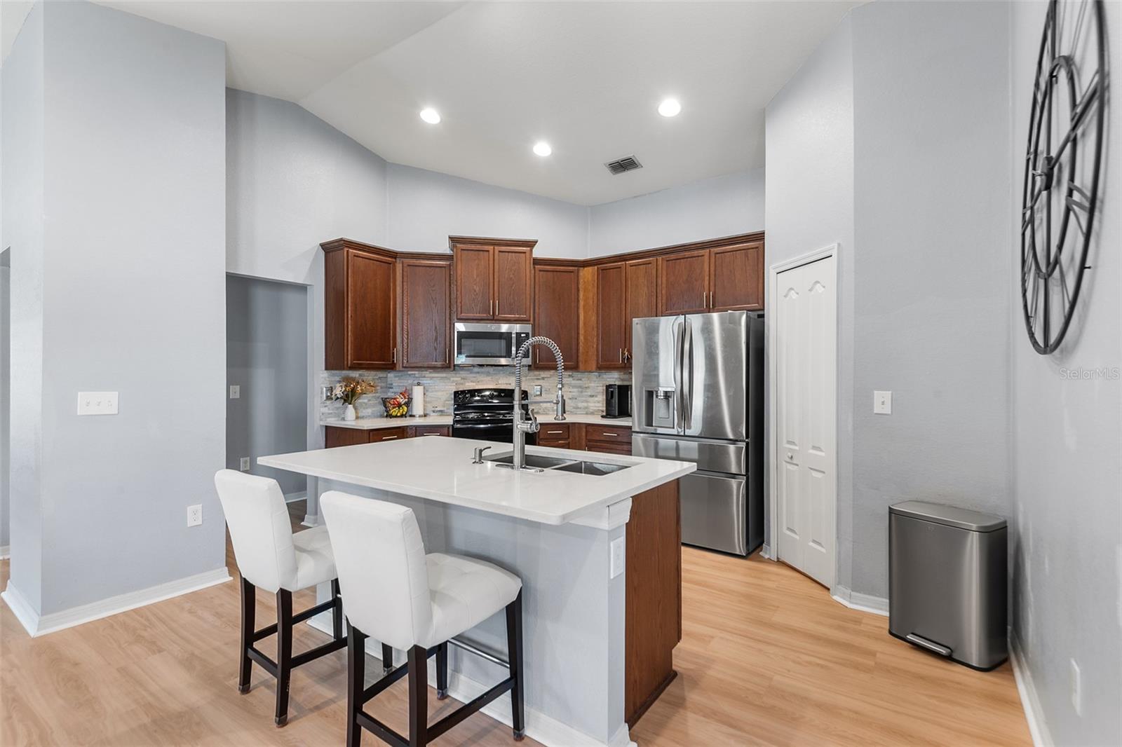 Single Family Residence at 171 LAKE MARIANA PL, AUBURNDALE, photo 12 of 31