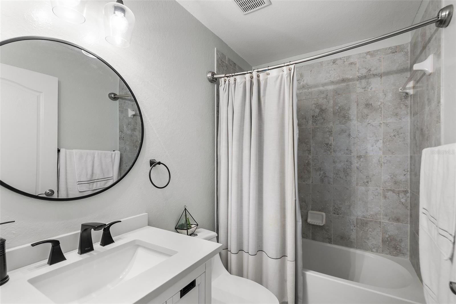 Single Family Residence at 171 LAKE MARIANA PL, AUBURNDALE, photo 23 of 31