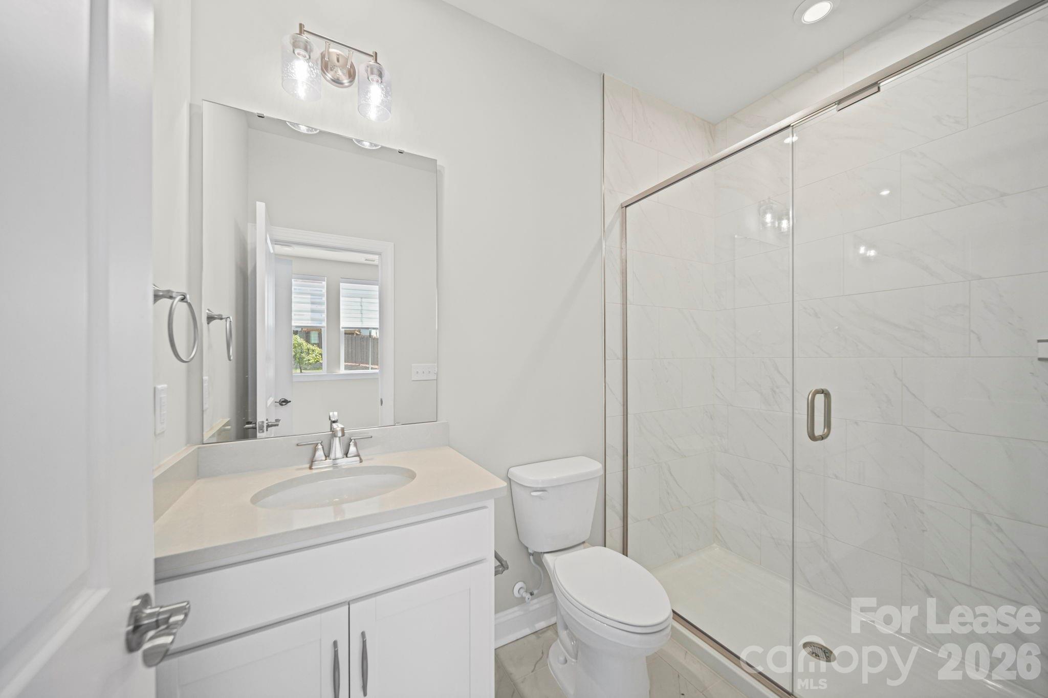 Main Level Bath ensuite - 424 Old Town Village Road, Waxhaw