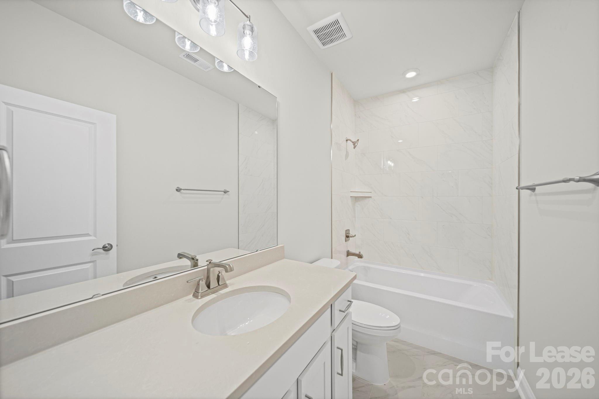 Hall Bath 3rd floor - 424 Old Town Village Road, Waxhaw