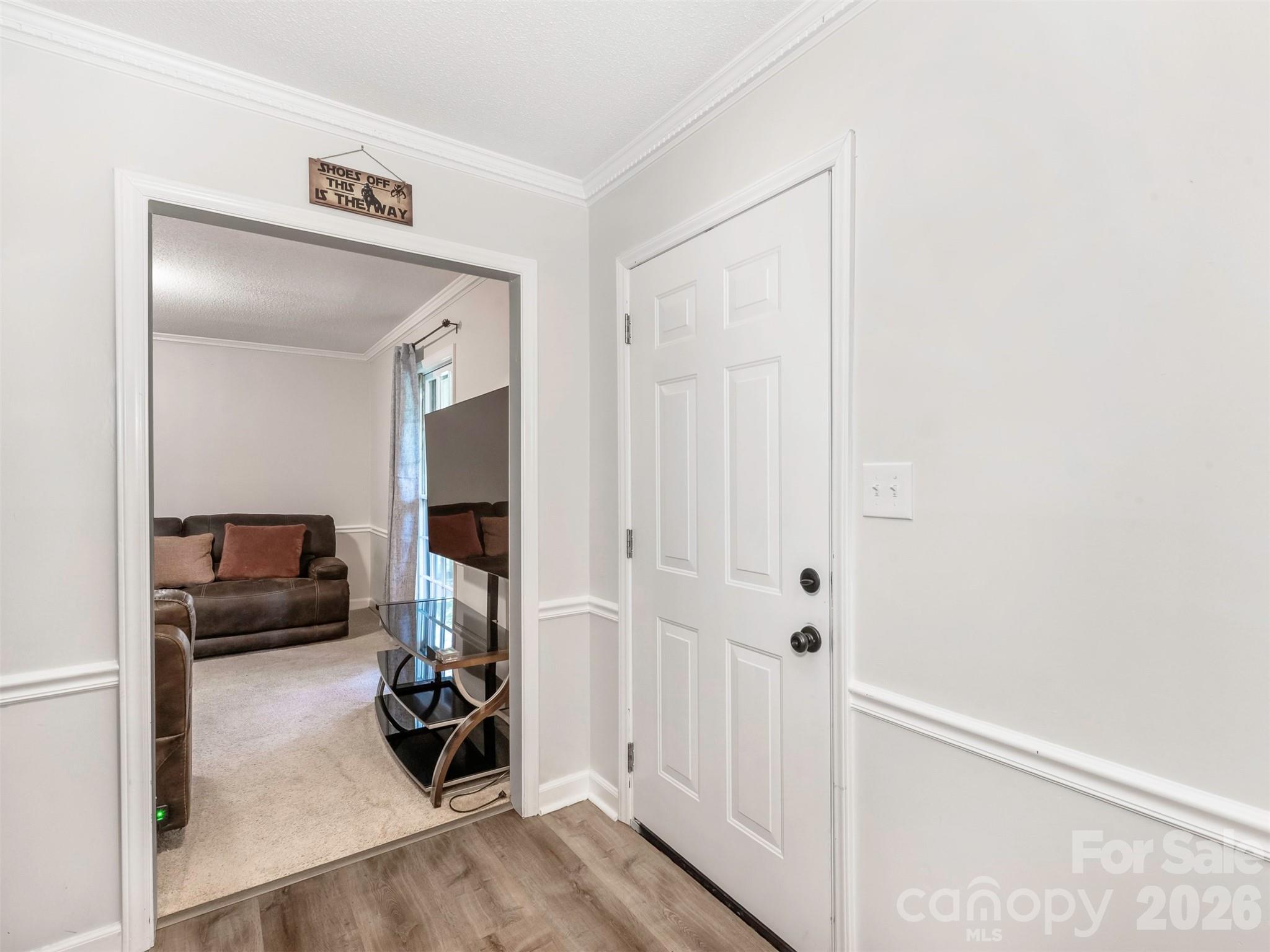 Single Family Residence at 14200 Hackamore Drive, Matthews, photo 5 of 44