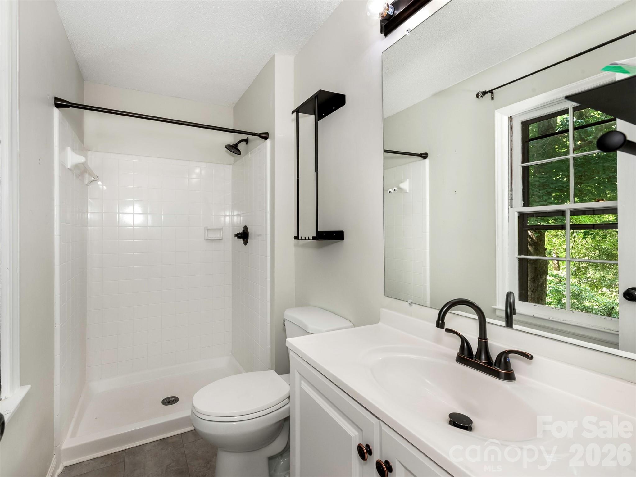 Single Family Residence at 14200 Hackamore Drive, Matthews, photo 27 of 44