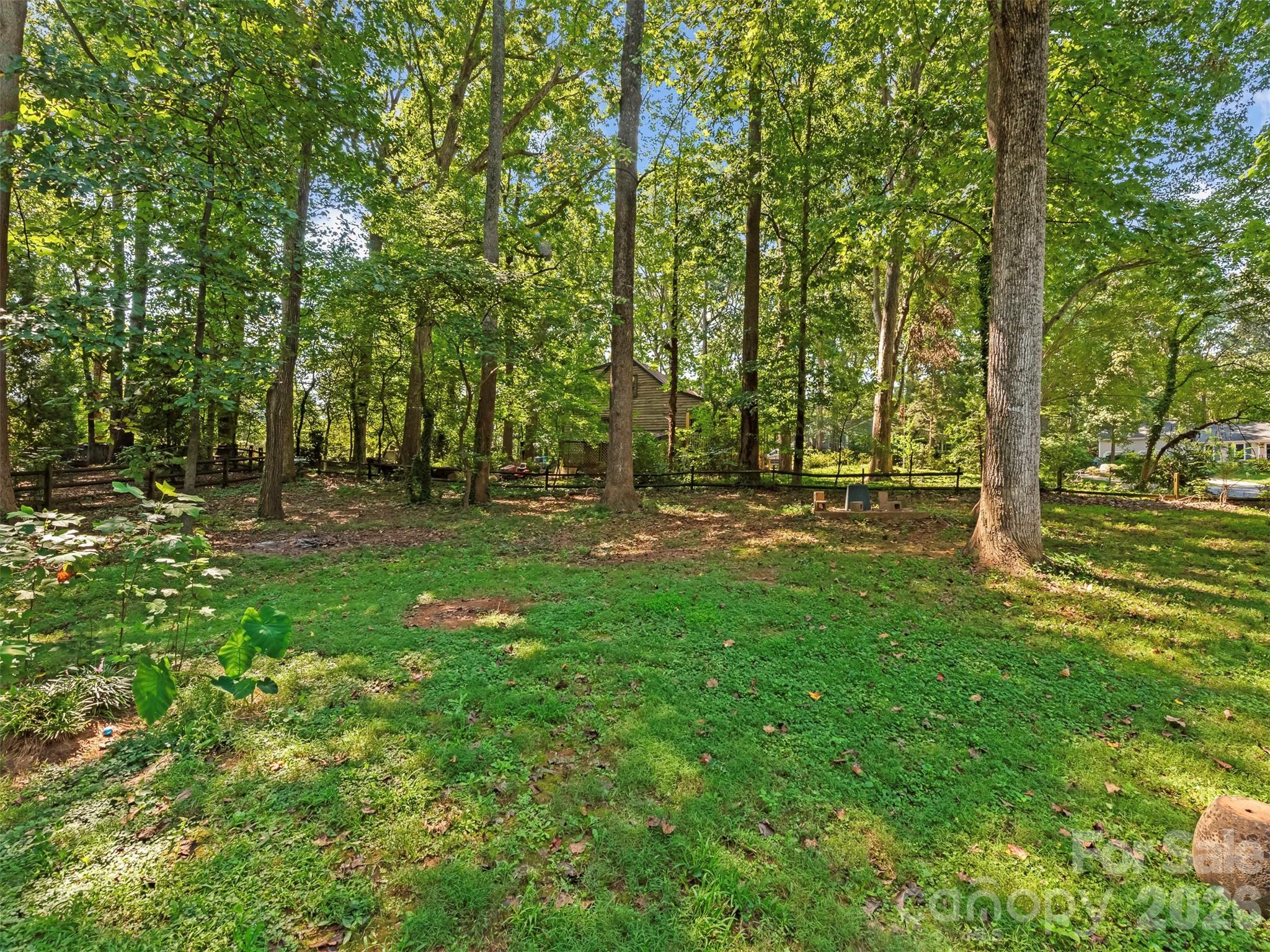 Single Family Residence at 14200 Hackamore Drive, Matthews, photo 37 of 44