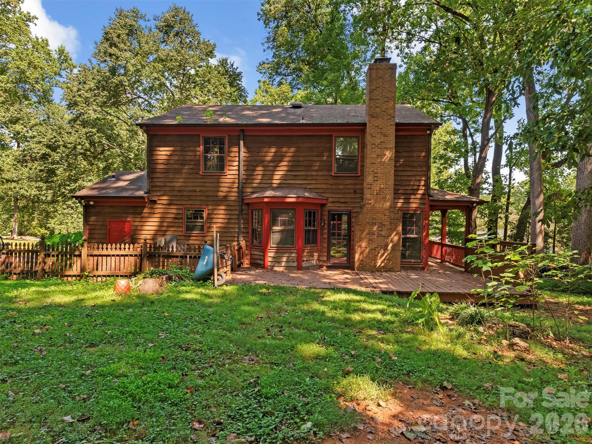 Single Family Residence at 14200 Hackamore Drive, Matthews, photo 38 of 44
