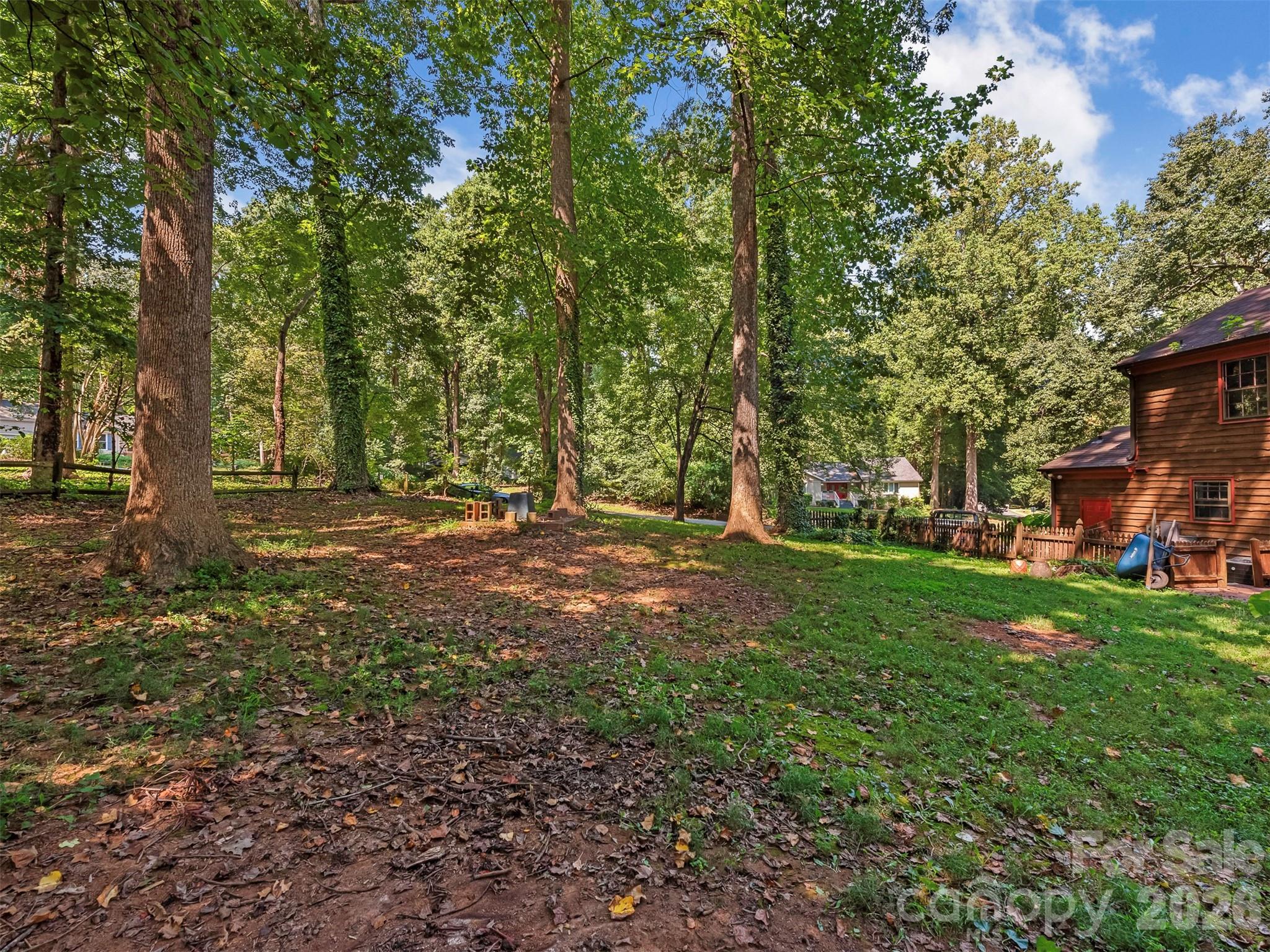 Single Family Residence at 14200 Hackamore Drive, Matthews, photo 39 of 44