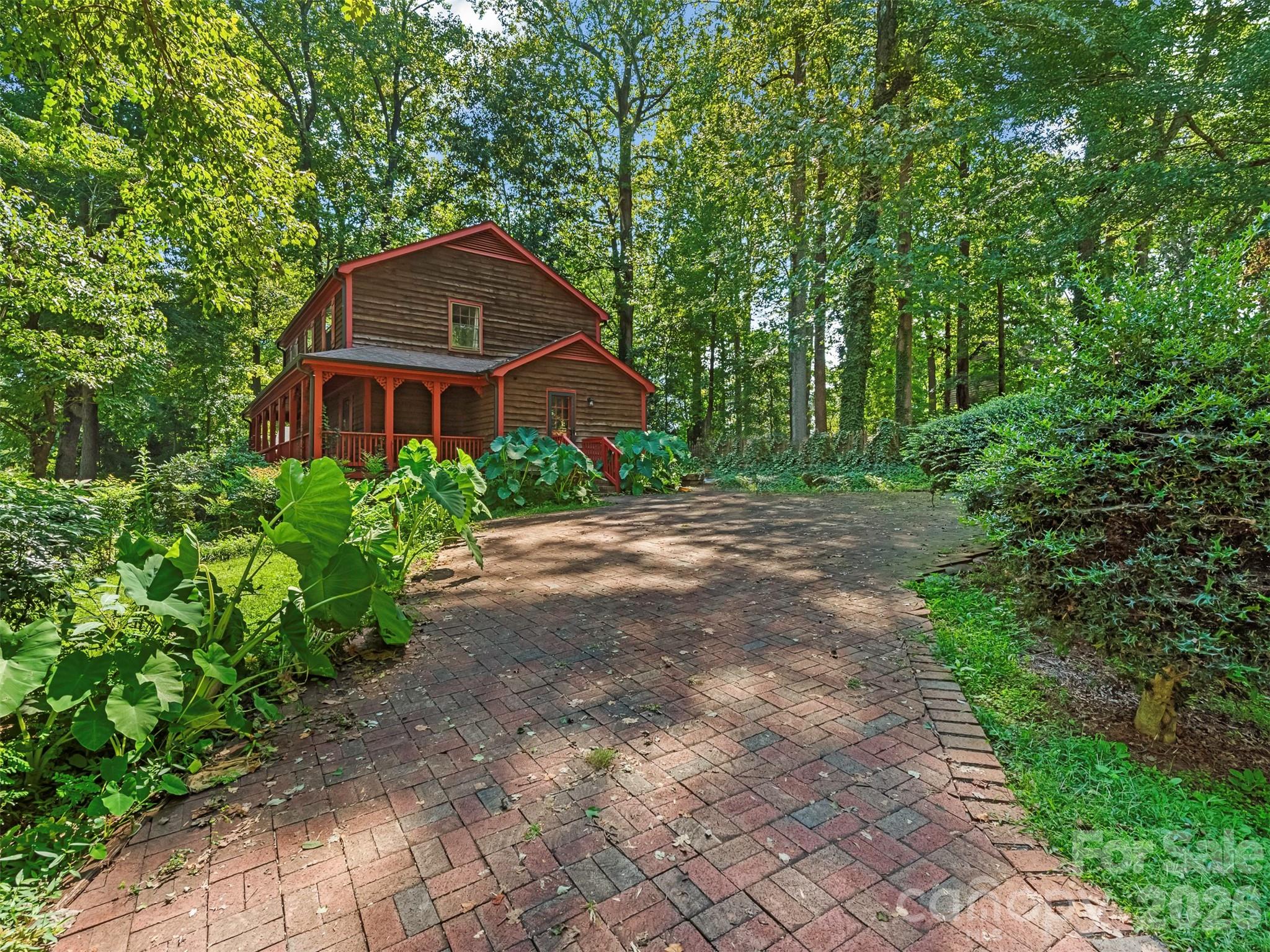 Single Family Residence at 14200 Hackamore Drive, Matthews, photo 43 of 44