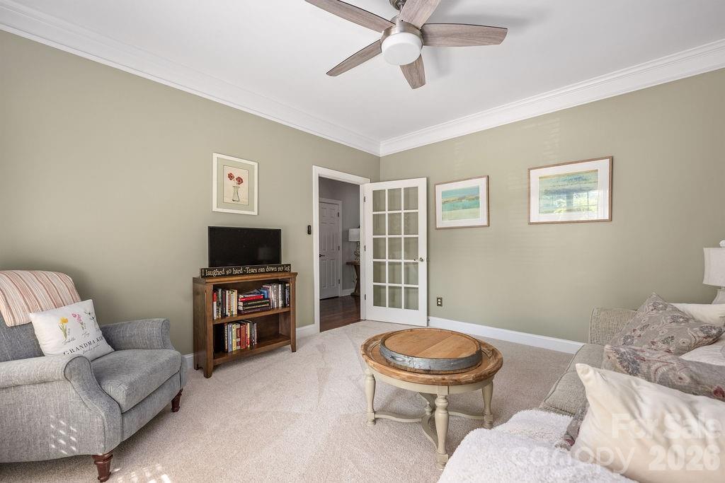 Single Family Residence at 6519 Olmsford Drive, Huntersville, photo 14 of 45