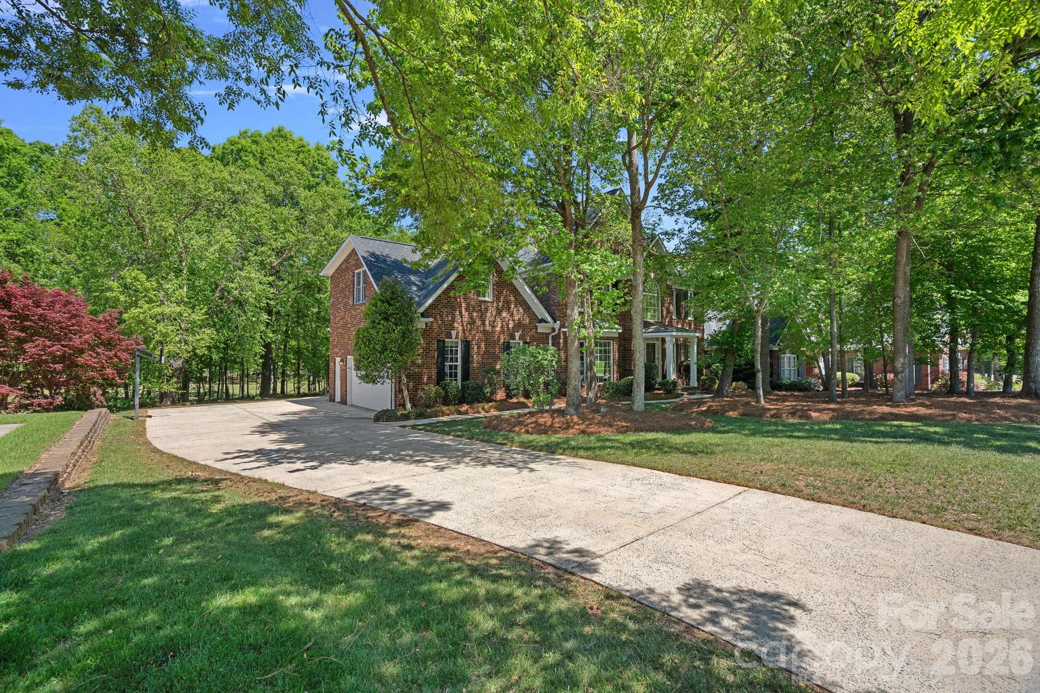 Single Family Residence at 2401 Flagstick Drive, Matthews, photo 32 of 41