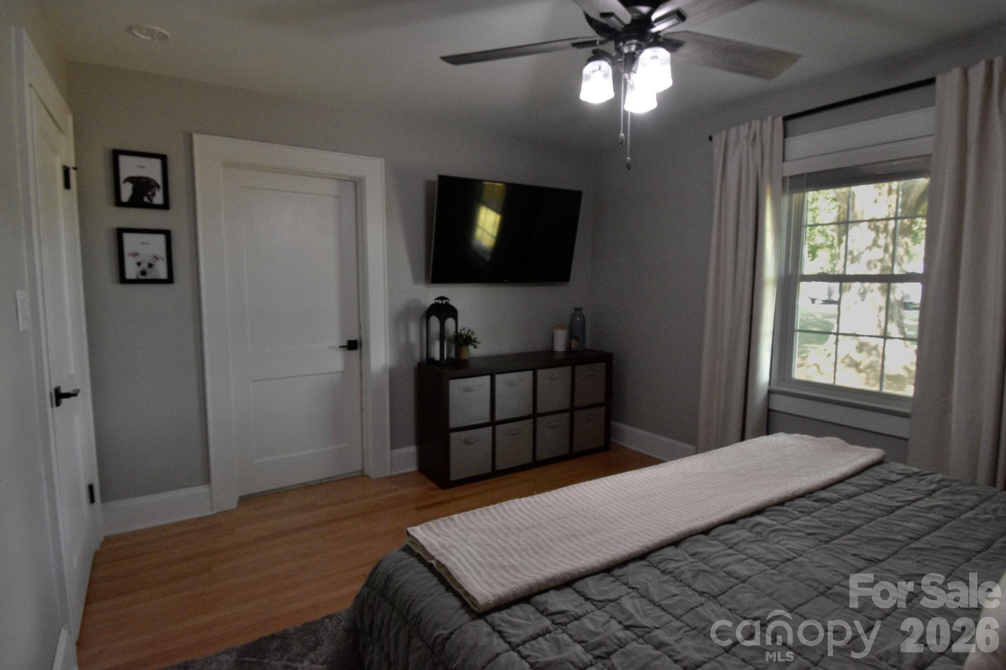 Main level primary suite - 541 Perry Road, Troutman