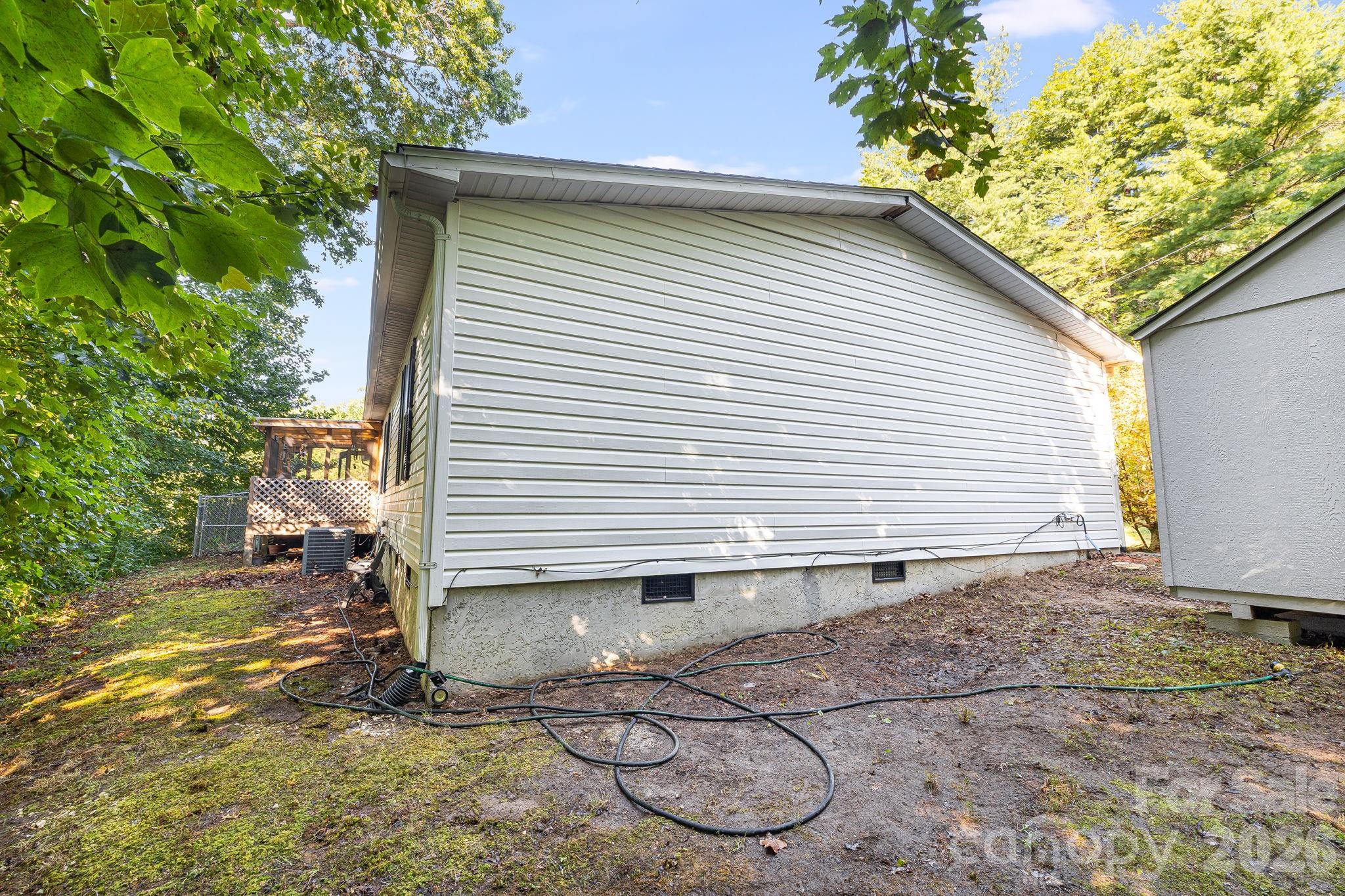 Left side of house - 96 Fallswood Court, Hendersonville