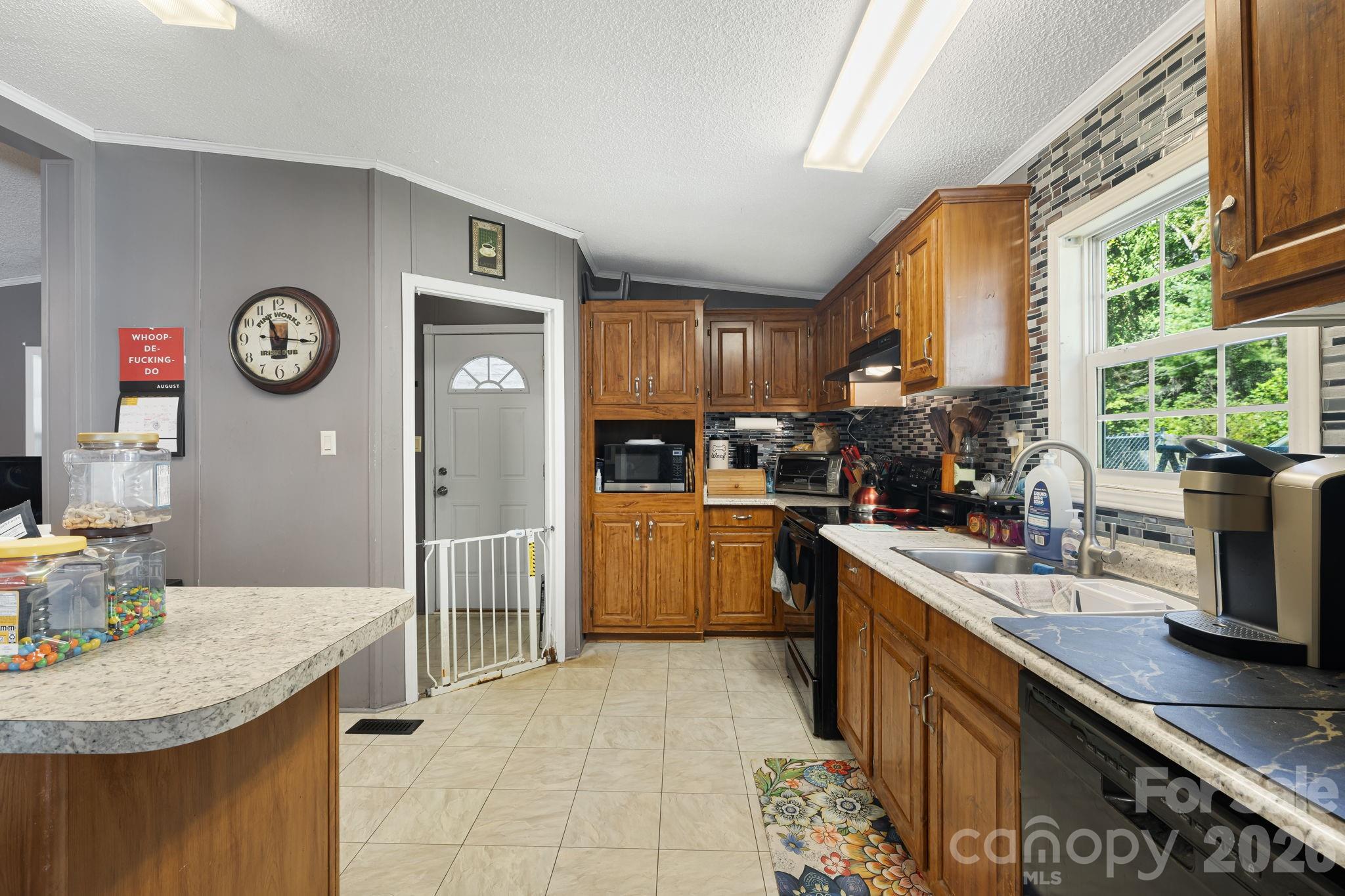 Kitchen - 96 Fallswood Court, Hendersonville