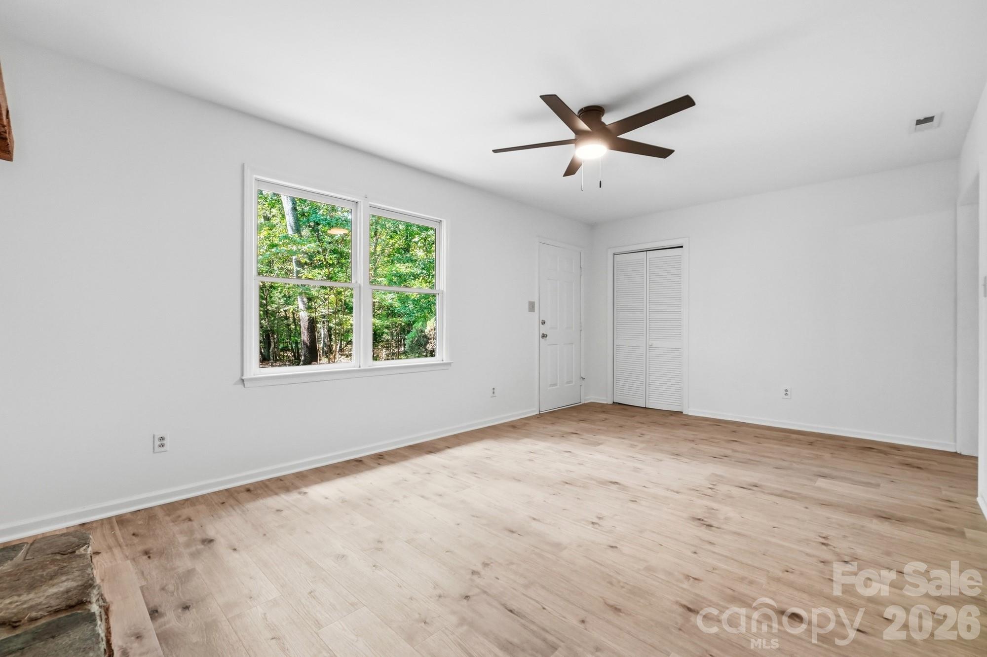 Single Family Residence at 6324 Saddlewood Drive, Waxhaw, photo 7 of 31