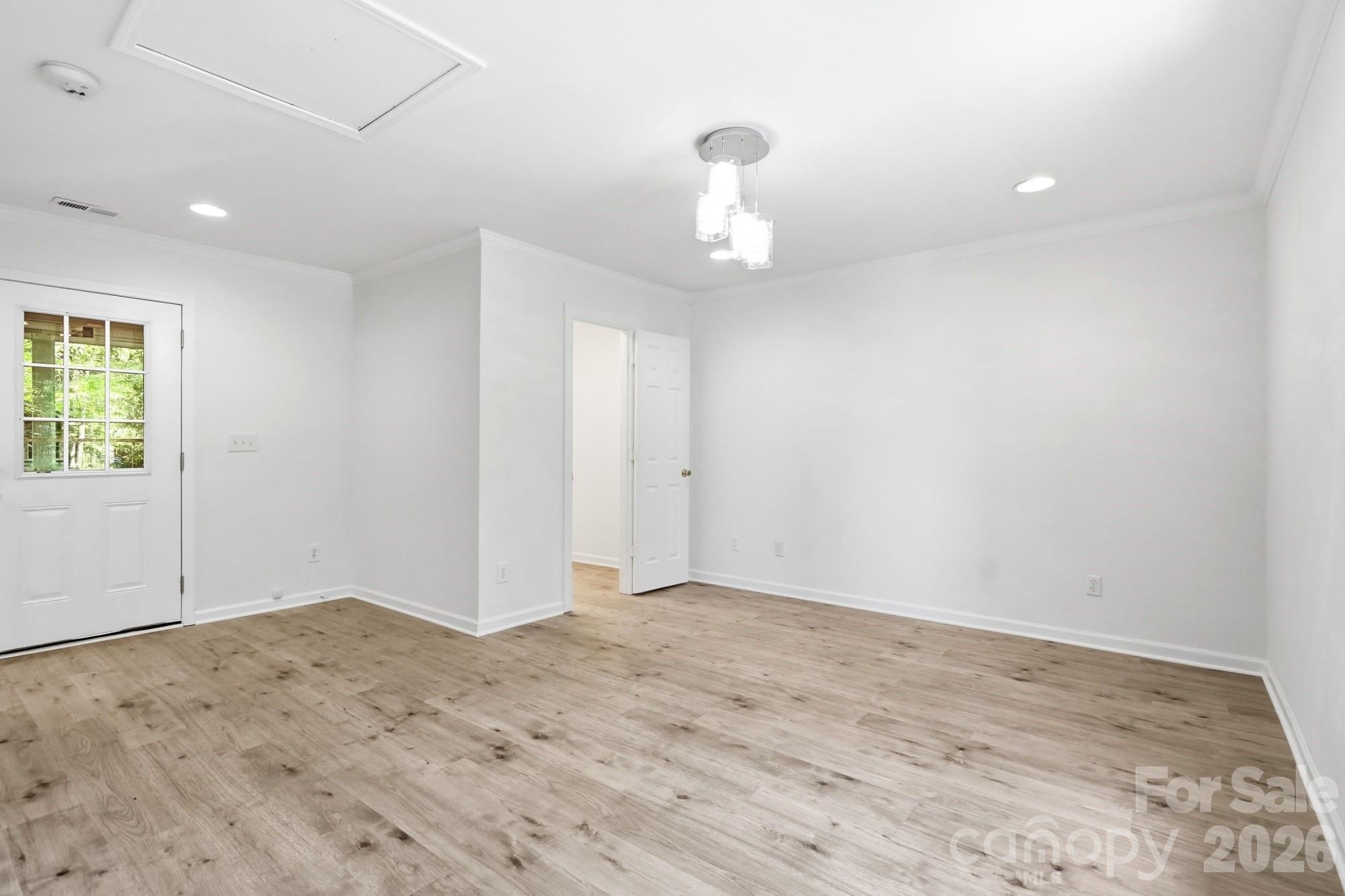 Single Family Residence at 6324 Saddlewood Drive, Waxhaw, photo 13 of 31