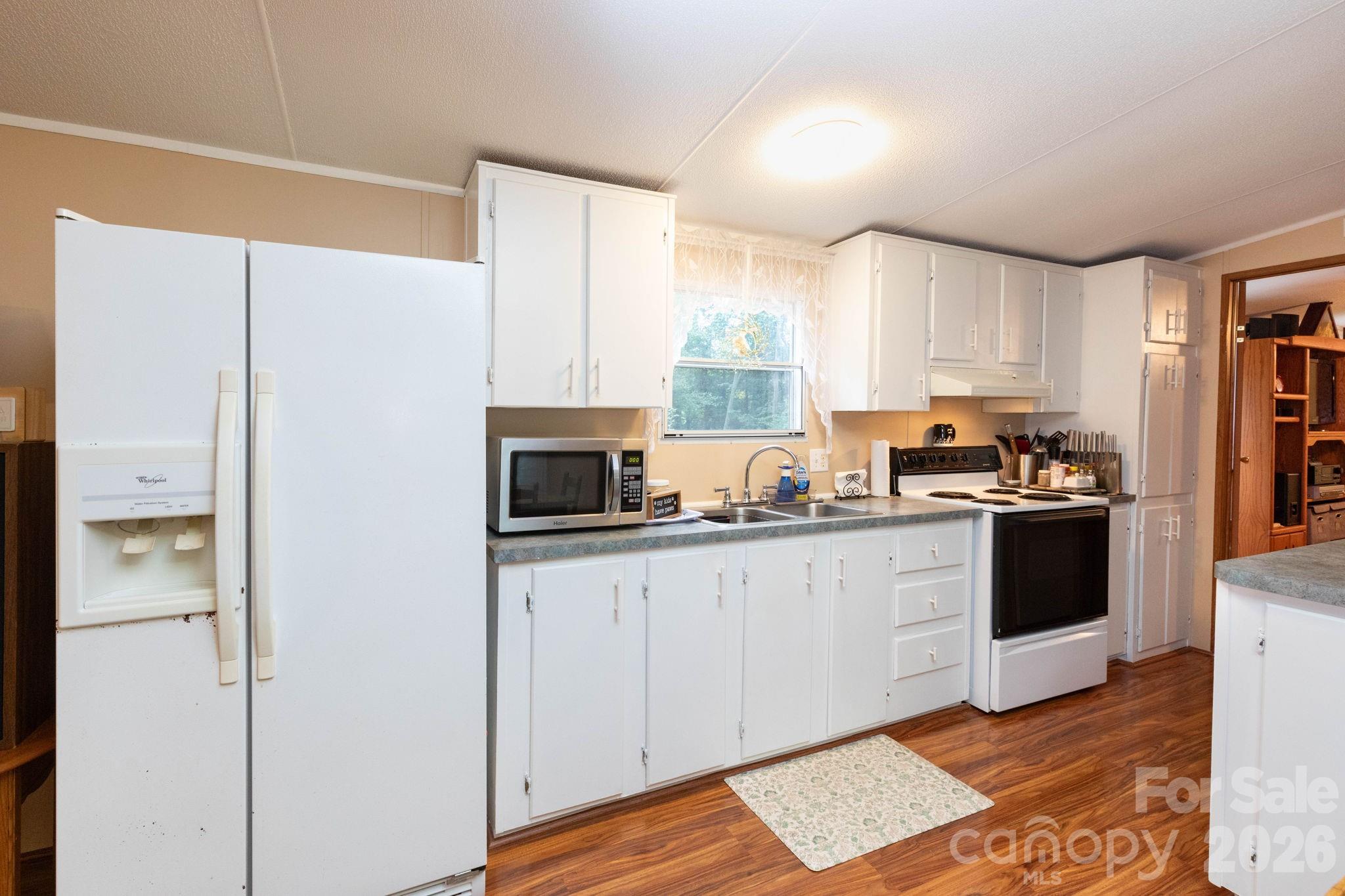 Single Family Residence at 48 Melissa Lane, Leicester, photo 12 of 38