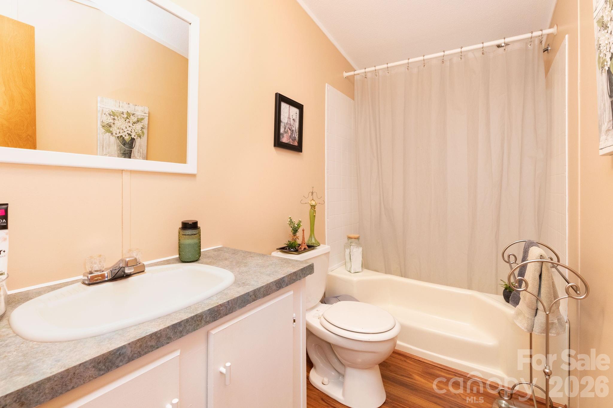 Single Family Residence at 48 Melissa Lane, Leicester, photo 14 of 38