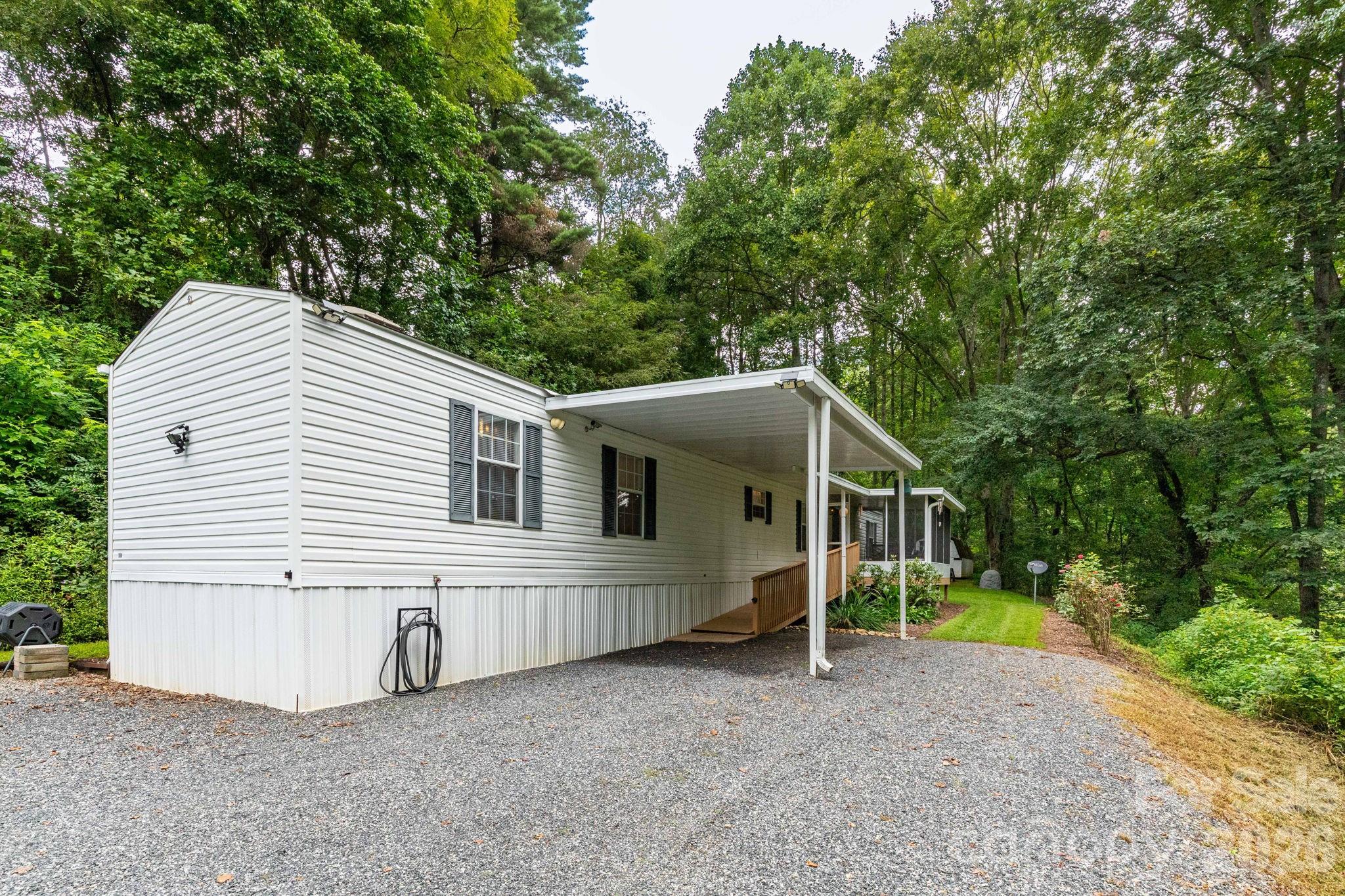 Single Family Residence at 48 Melissa Lane, Leicester, photo 24 of 38