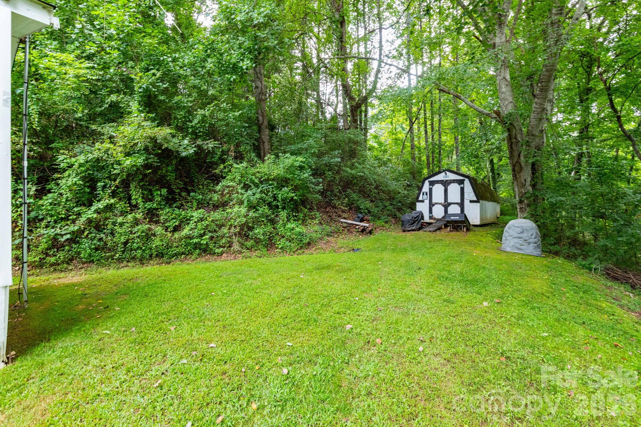 Single Family Residence at 48 Melissa Lane, Leicester, photo 28 of 38