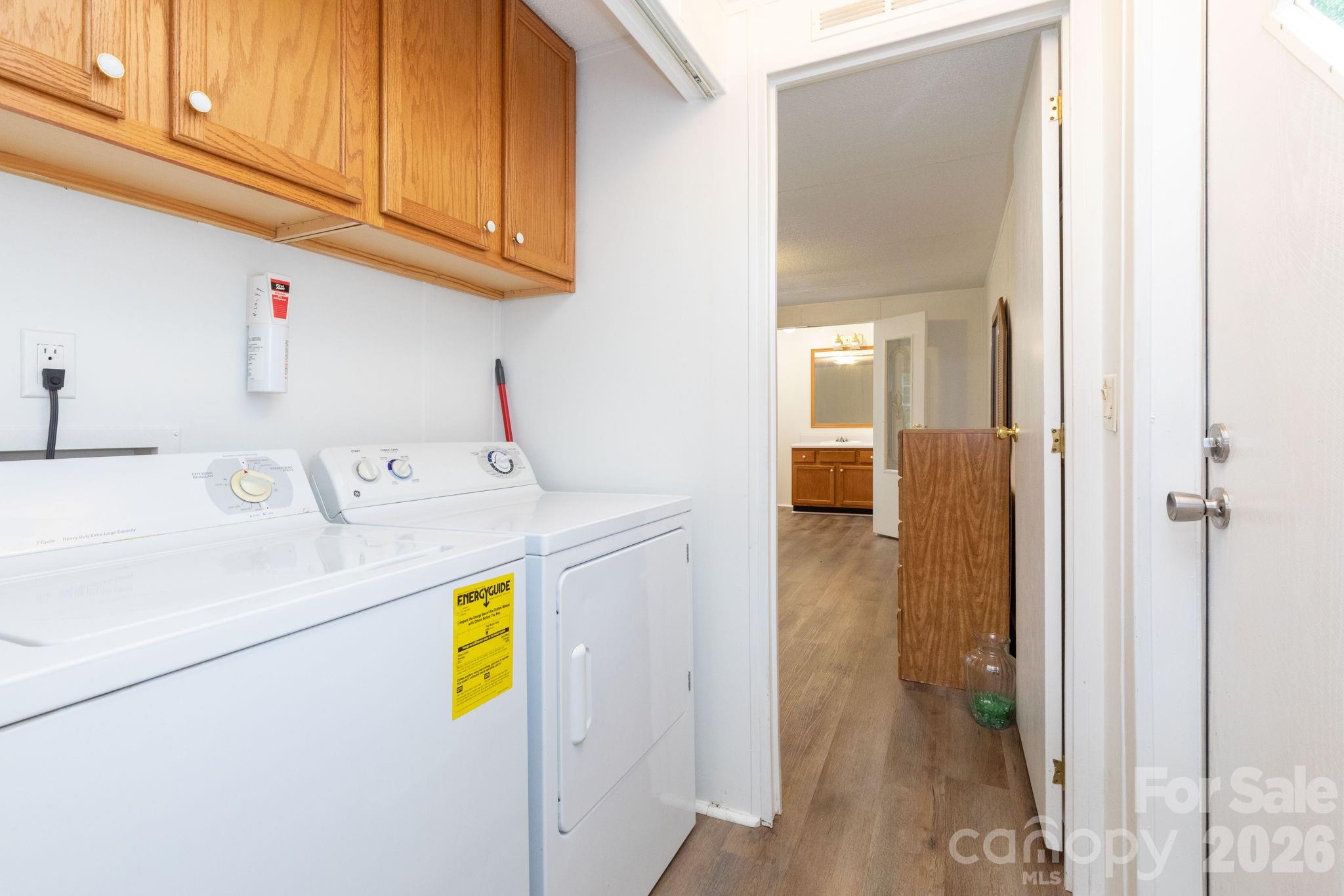 Single Family Residence at 48 Melissa Lane, Leicester, photo 34 of 38