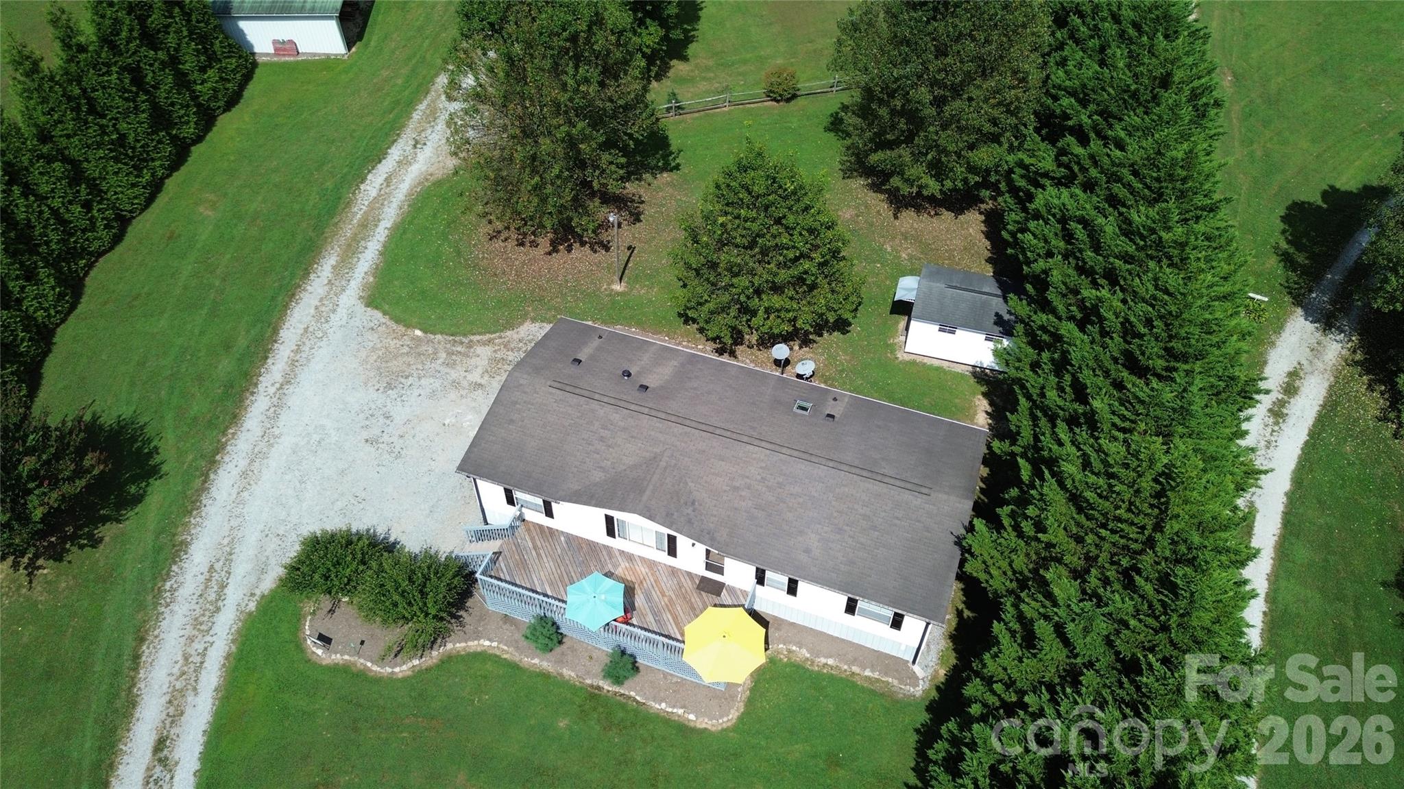 Single Family Residence at 51 Little Hungry Road, Hendersonville, photo 4 of 34