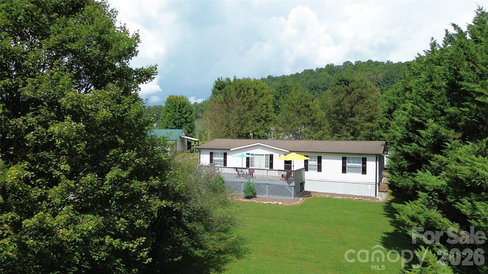 Single Family Residence at 51 Little Hungry Road, Hendersonville, photo 33 of 34
