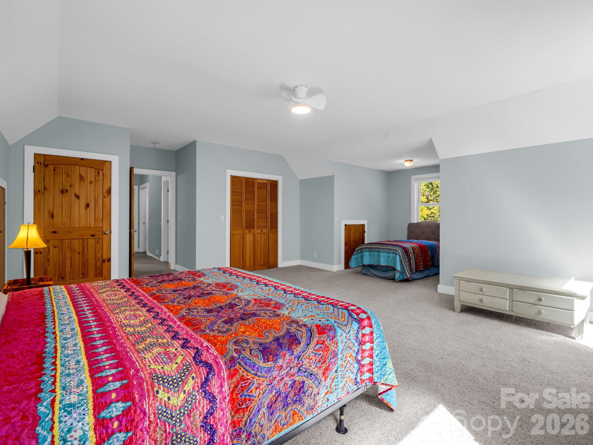 Spacious guest room #2 - upper level - 119 Mountain Bluff Trail, Hendersonville