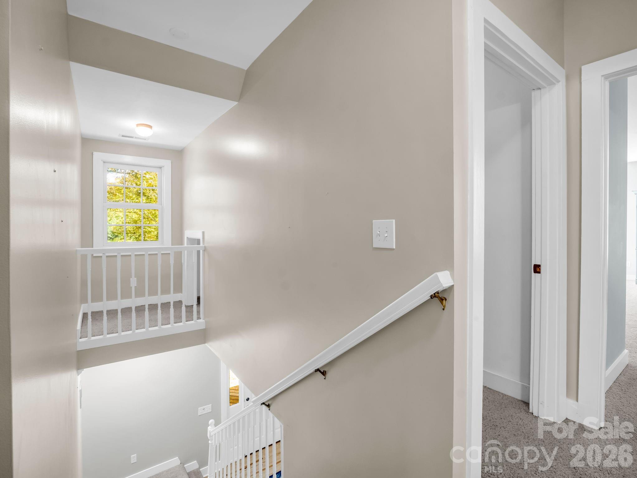 Stair well & storage closets - upper level vantage - 119 Mountain Bluff Trail, Hendersonville