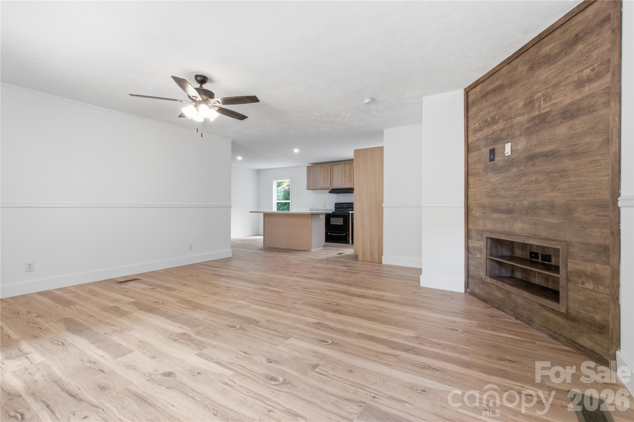 Single Family Residence at 55 Harris Ridge Road, Candler, photo 2 of 19