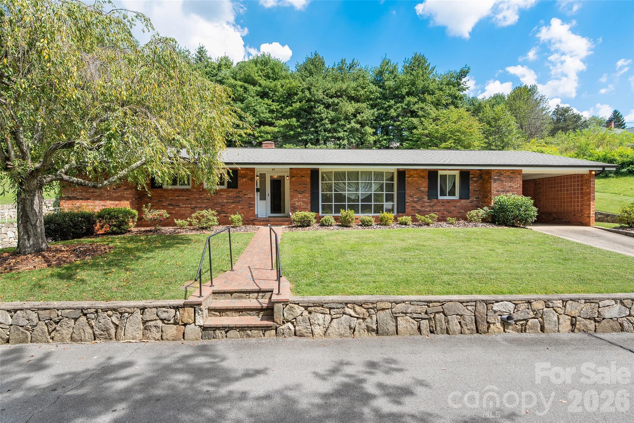 62 W Haywood Drive
