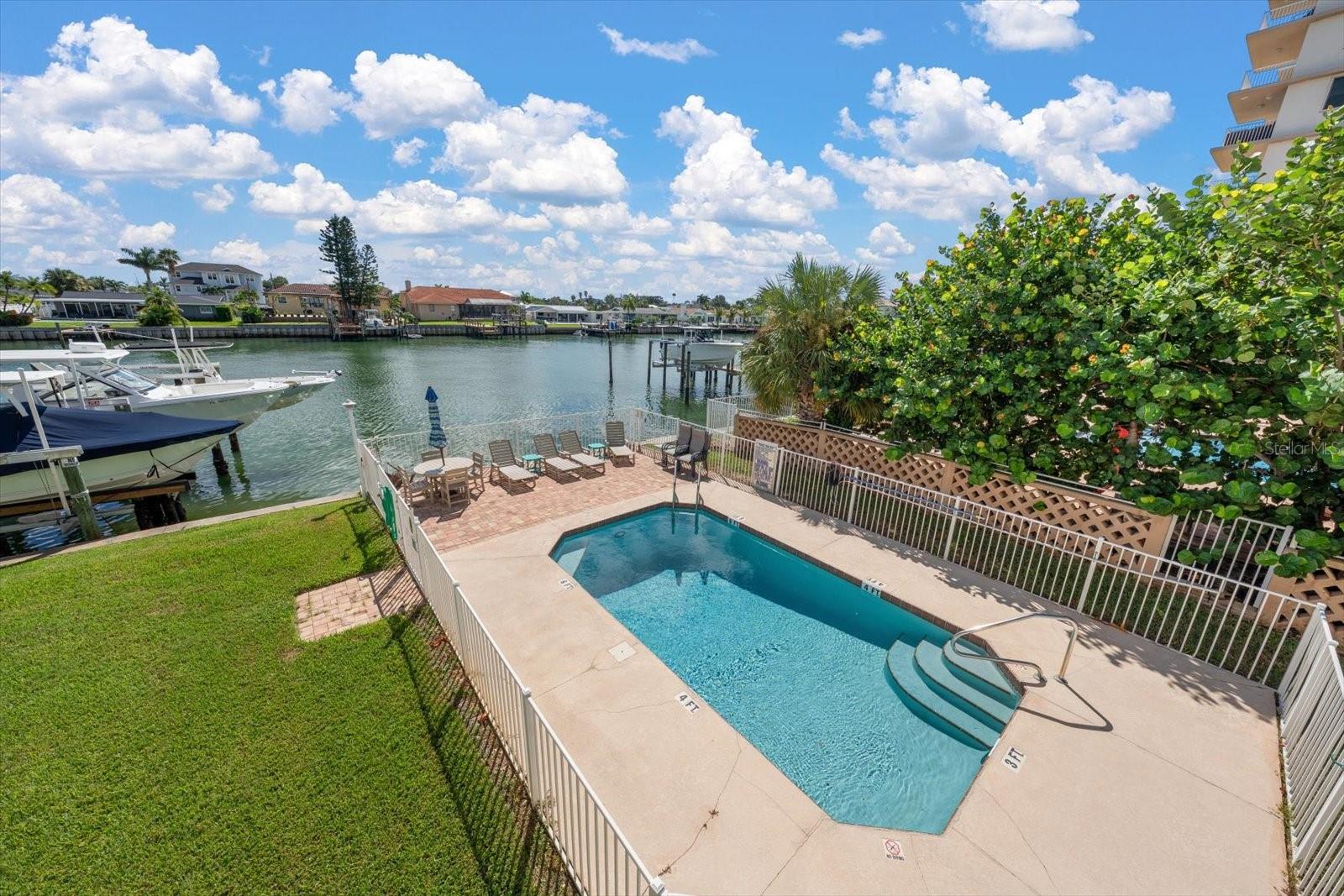 Townhouse at 301 ISLAND WAY #E, CLEARWATER, photo 3 of 43