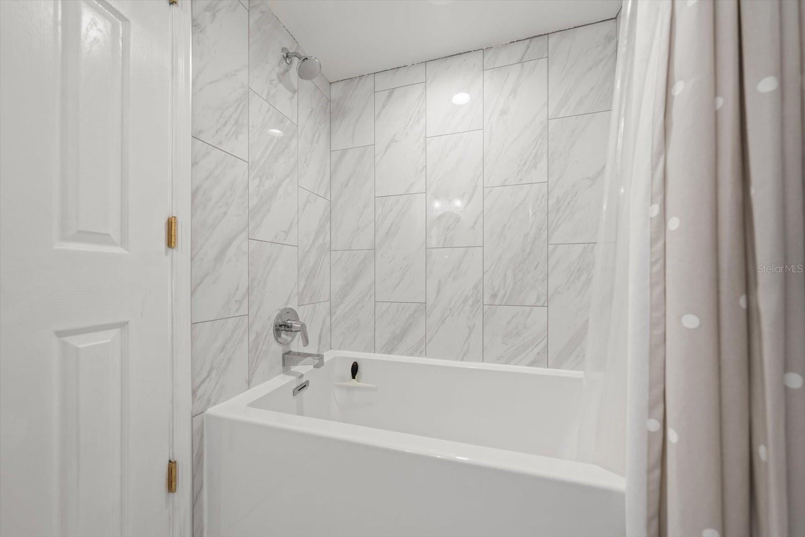 Townhouse at 301 ISLAND WAY #E, CLEARWATER, photo 24 of 43