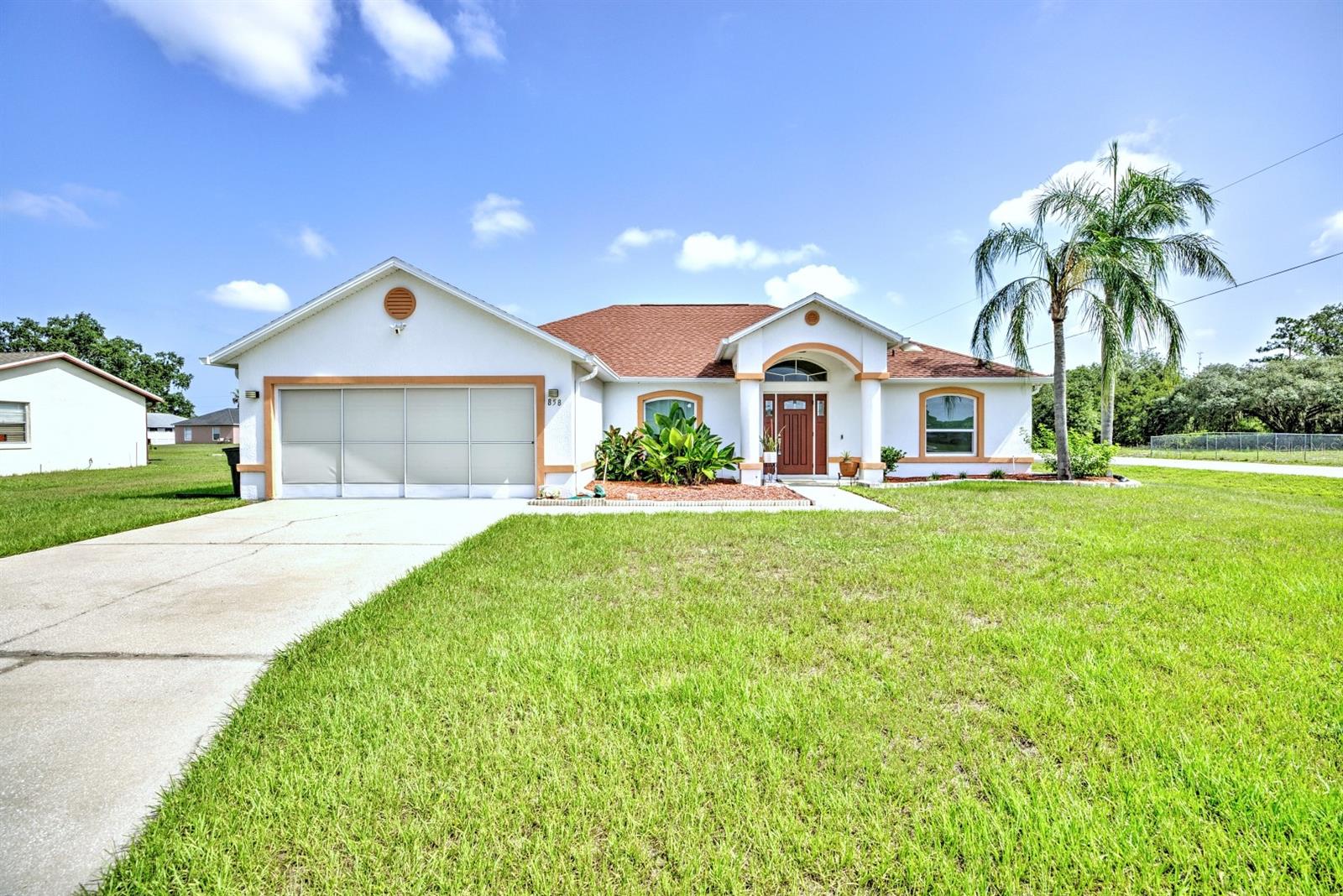 858 MENDOZA DR