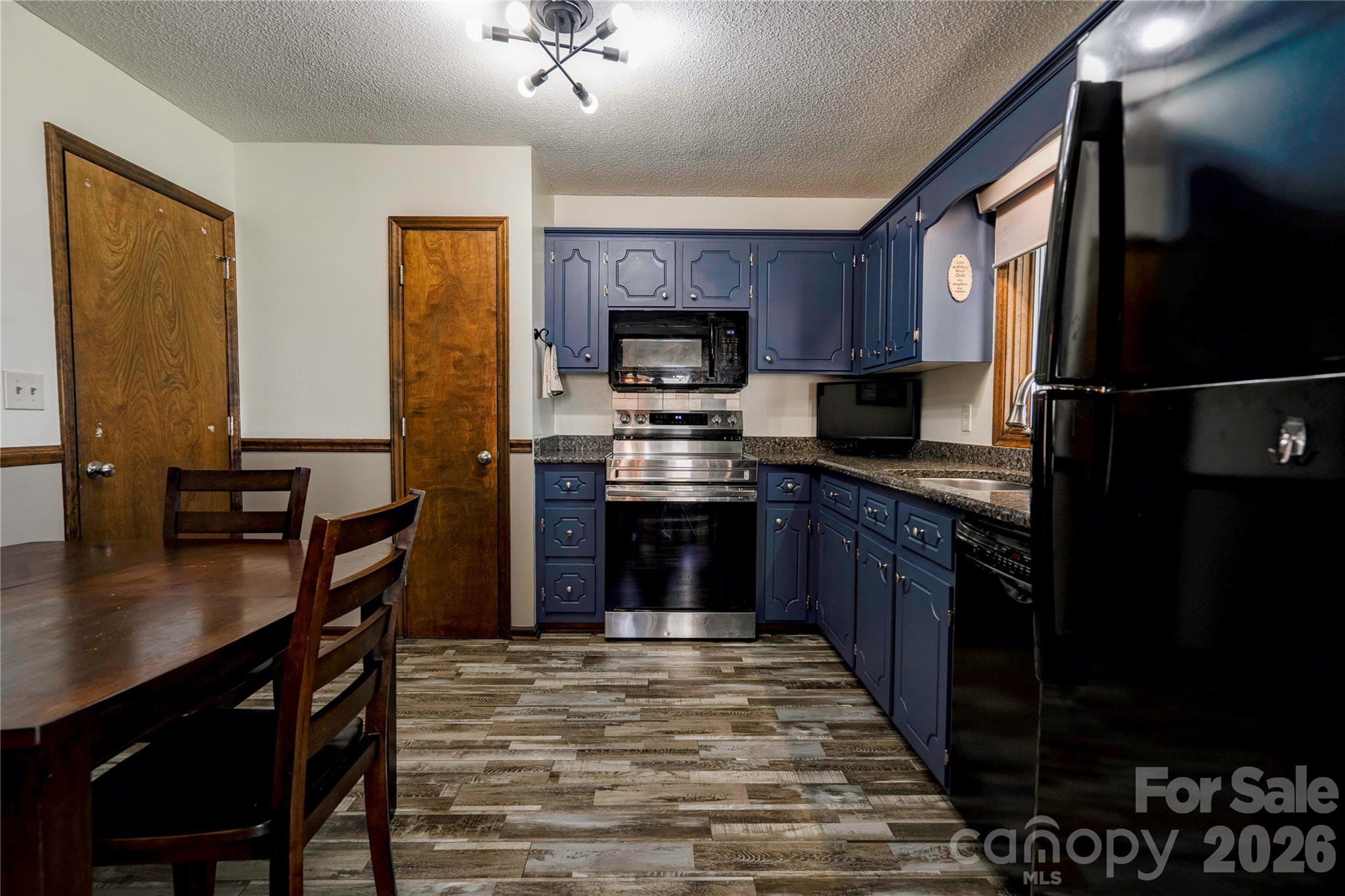 Kitchen area. - 152 North Shore Drive, Cherryville