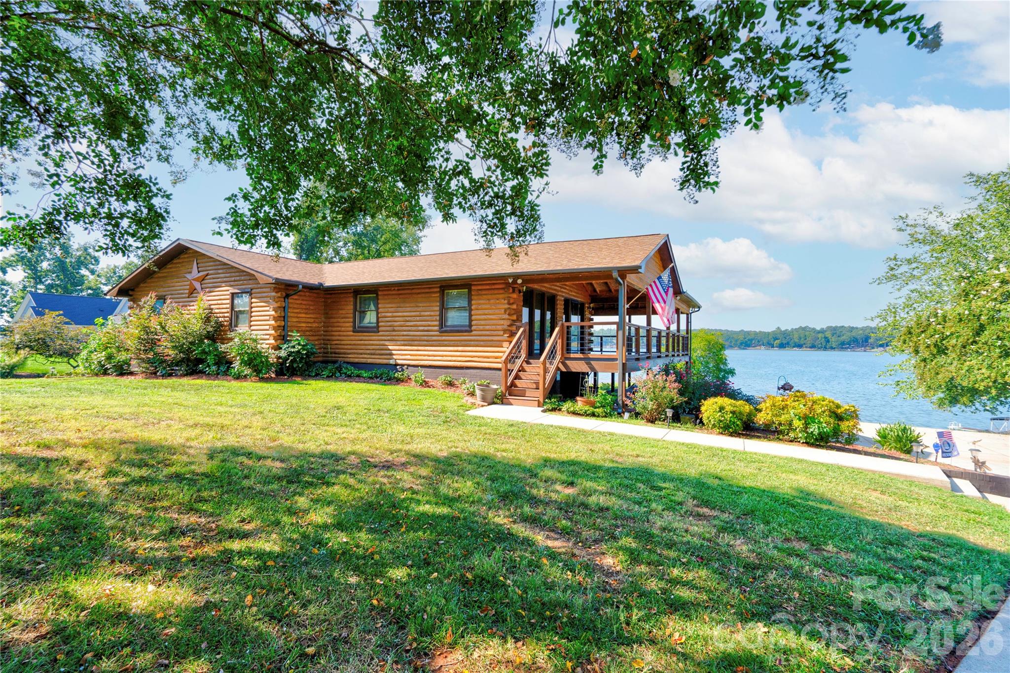 Single Family Residence at 1107 Lake Shore Court, Cherryville