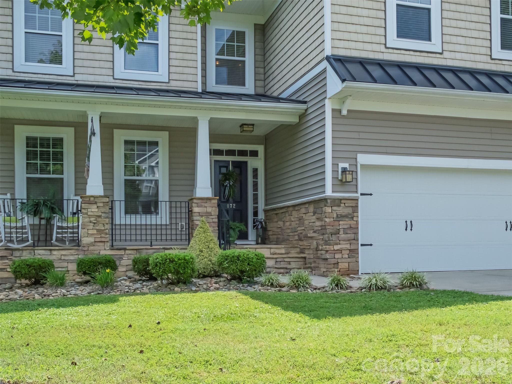 Single Family Residence at 172 Tom Sawyer Lane, Mount Holly, photo 2 of 48