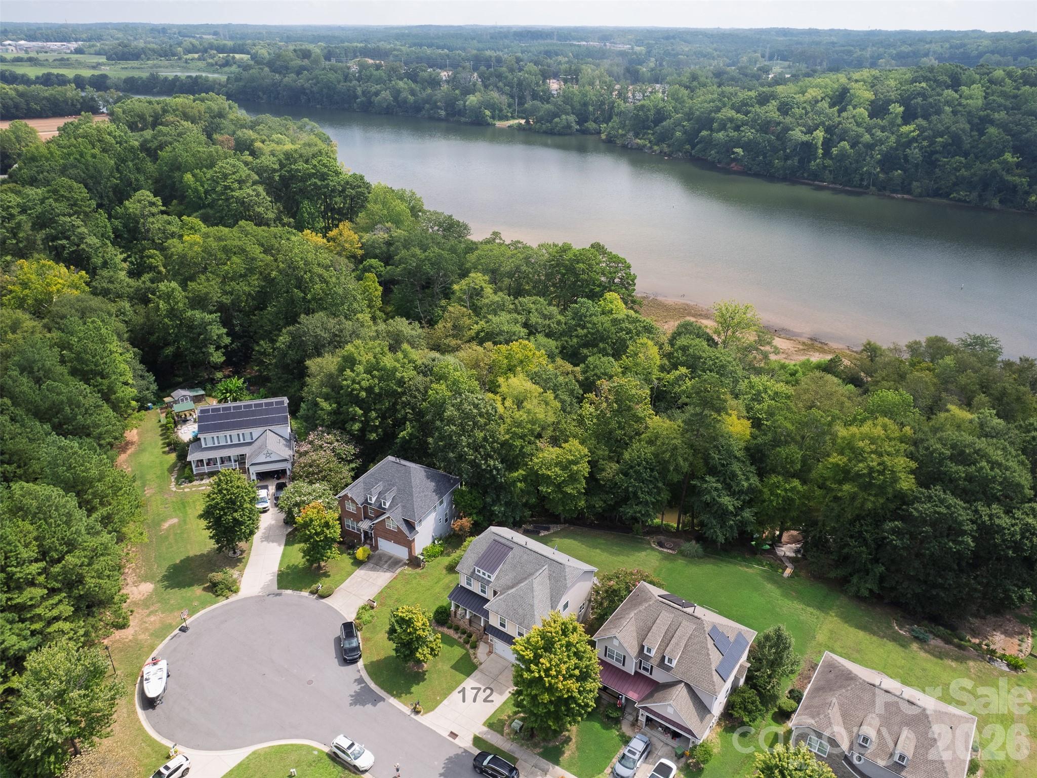 Single Family Residence at 172 Tom Sawyer Lane, Mount Holly, photo 4 of 48