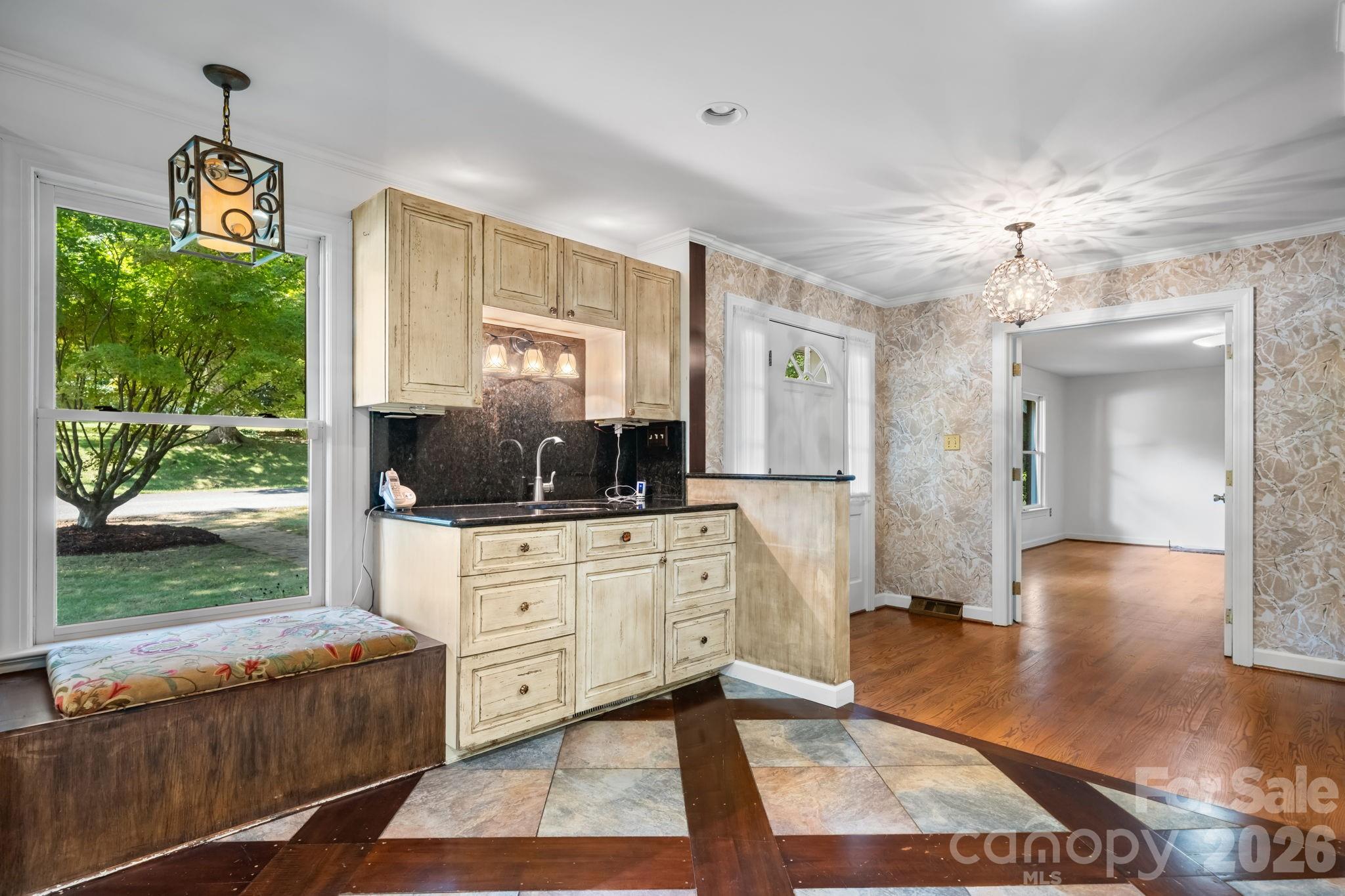 Single Family Residence at 250 36th Avenue NW, Hickory, photo 11 of 48