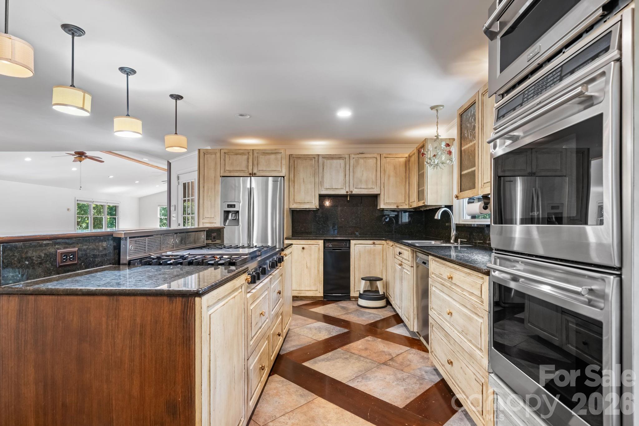 Single Family Residence at 250 36th Avenue NW, Hickory, photo 12 of 48