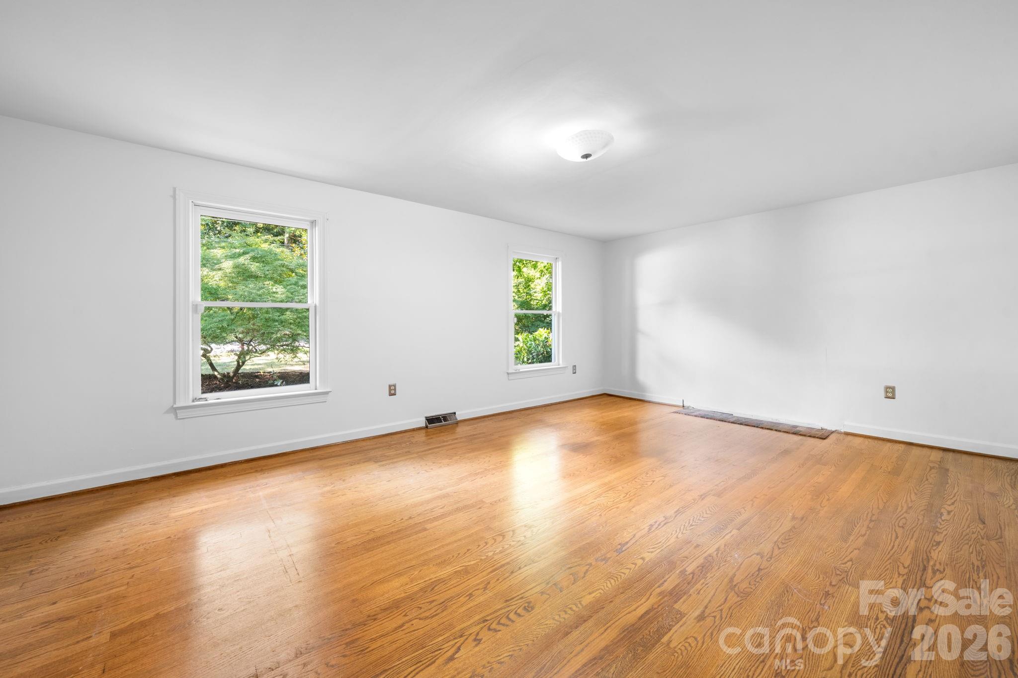 Single Family Residence at 250 36th Avenue NW, Hickory, photo 14 of 48