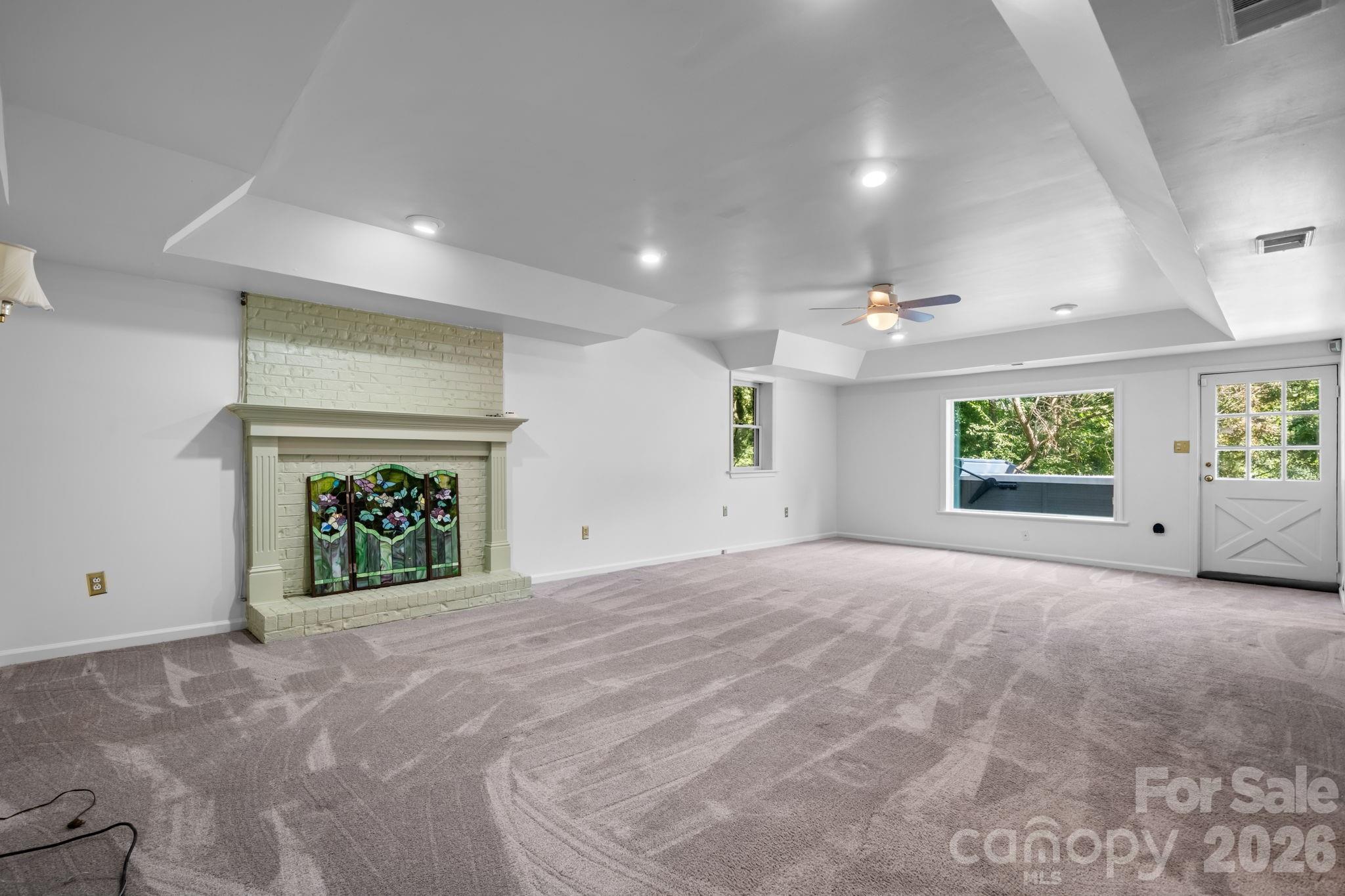 Single Family Residence at 250 36th Avenue NW, Hickory, photo 21 of 48
