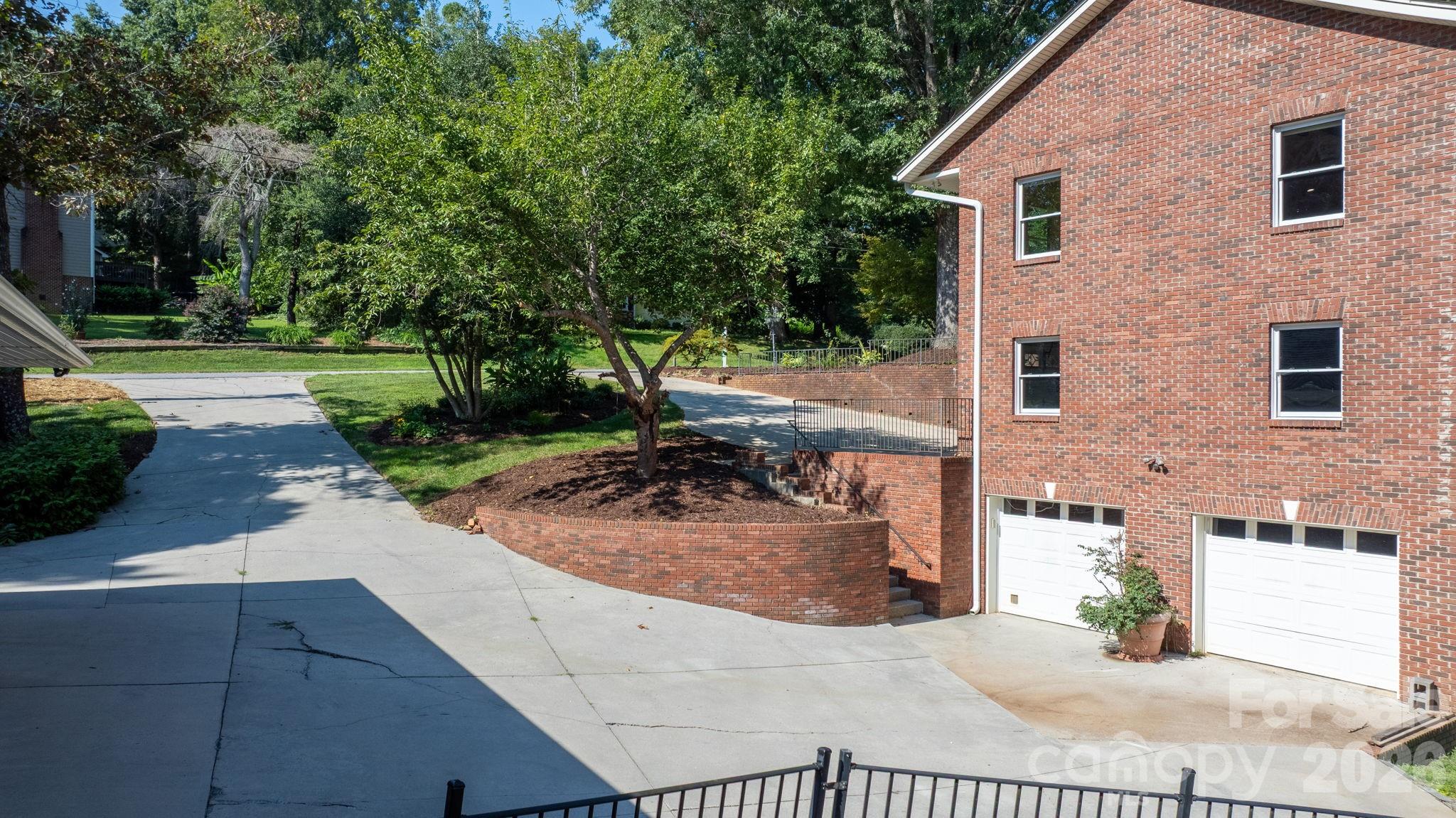 Single Family Residence at 250 36th Avenue NW, Hickory, photo 36 of 48