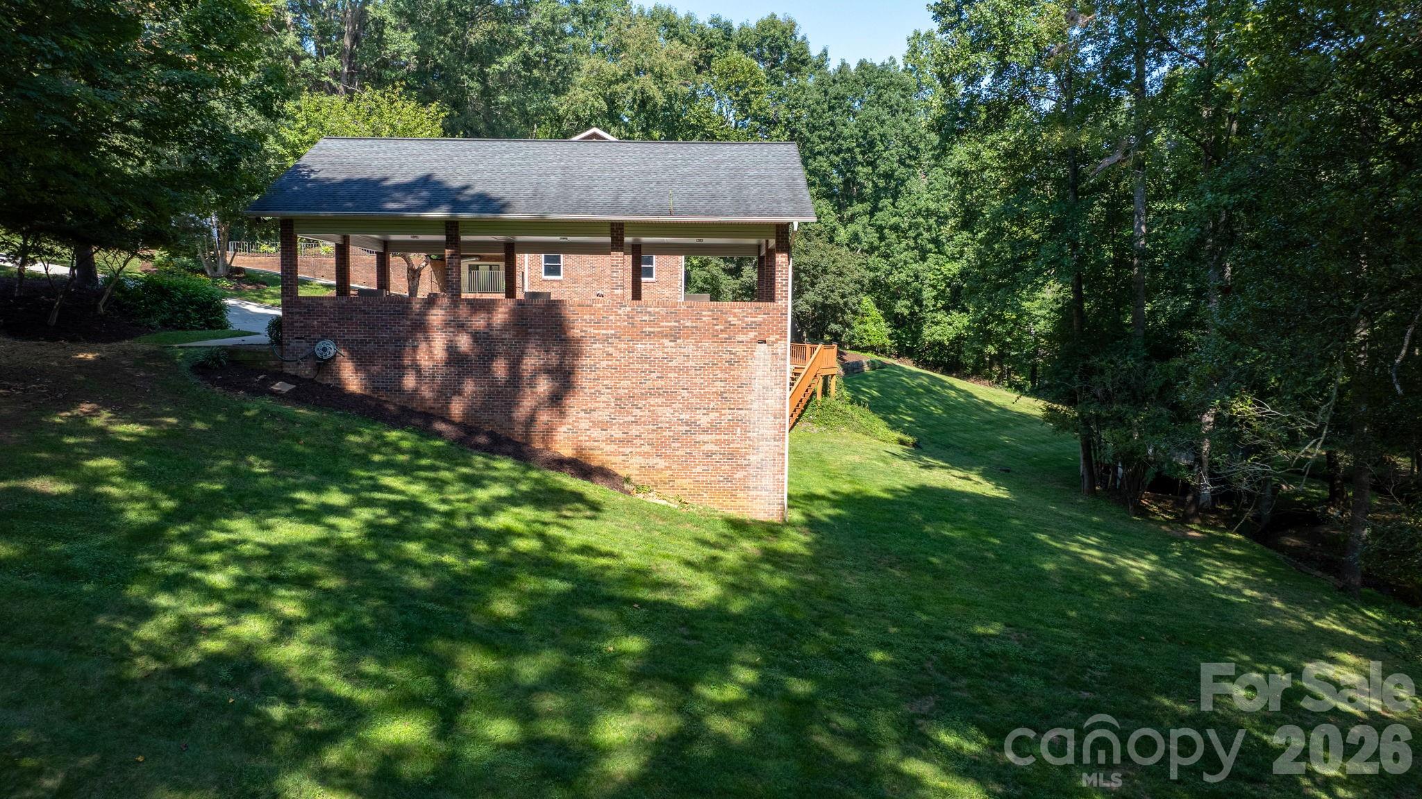 Single Family Residence at 250 36th Avenue NW, Hickory, photo 39 of 48