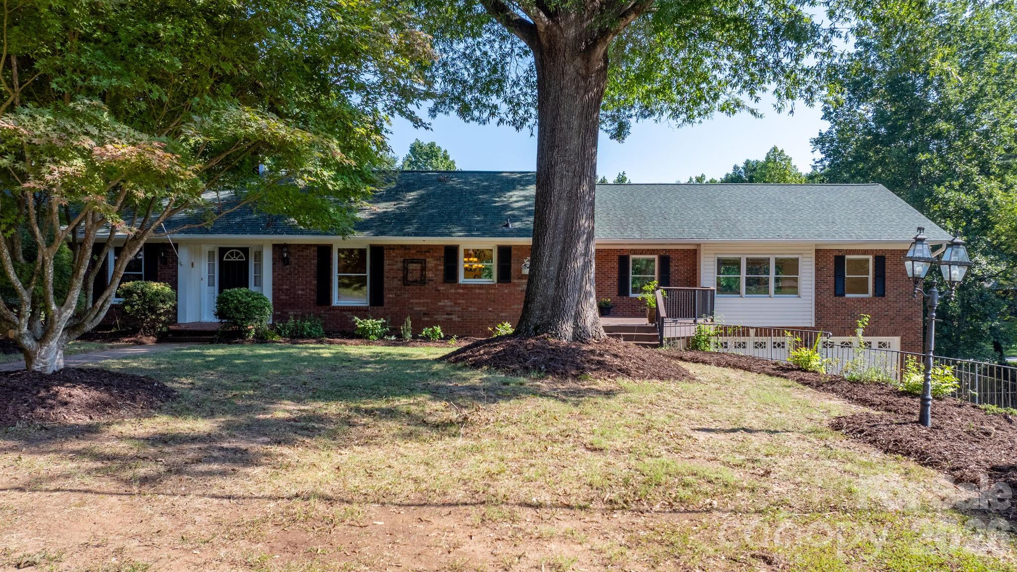 Single Family Residence at 250 36th Avenue NW, Hickory, photo 45 of 48
