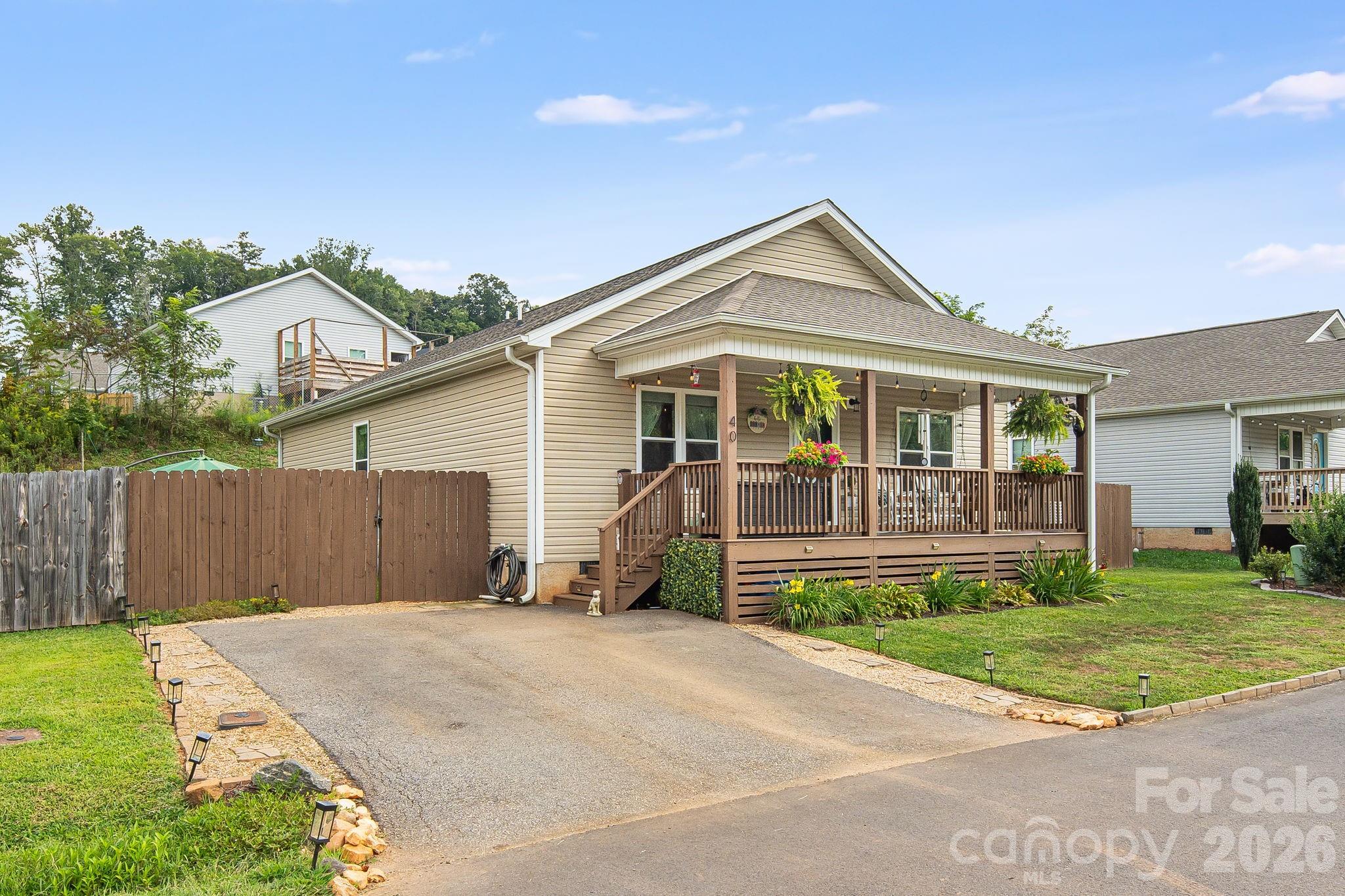 Single Family Residence at 40 Quinn Hill Lane, Mars Hill, photo 2 of 32