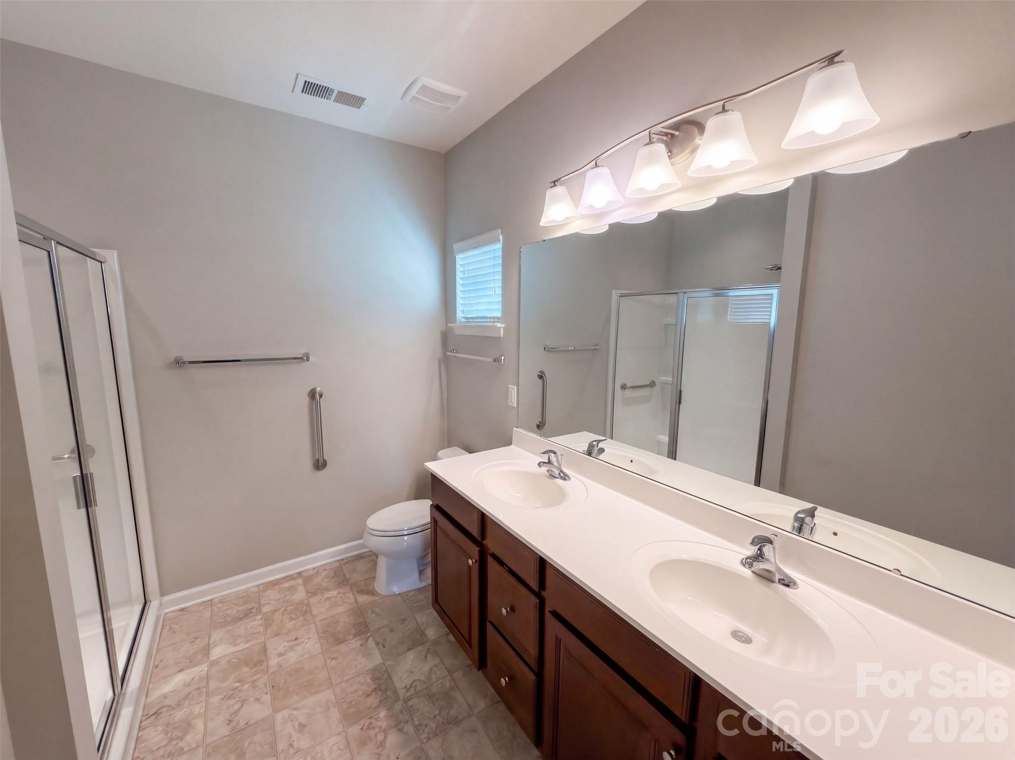 Single Family Residence at 1006 Oakmere Road, Waxhaw, photo 13 of 15